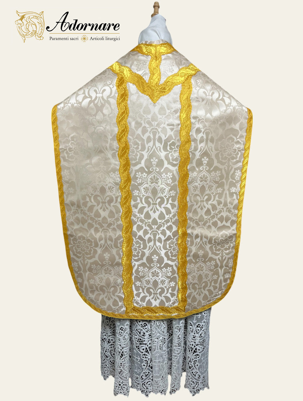Contemporary Roman-cut Damask Roman Chasuble Low Mass Set / Pianeta Romana Damasco