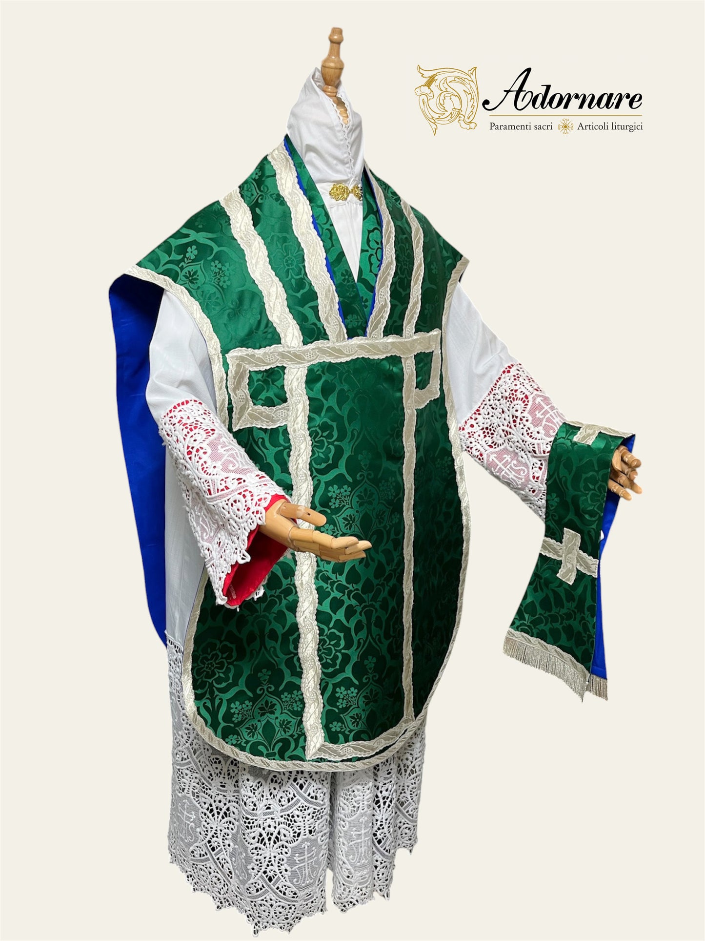 Contemporary Roman-cut Damask Roman Chasuble Low Mass Set / Pianeta Romana Damasco
