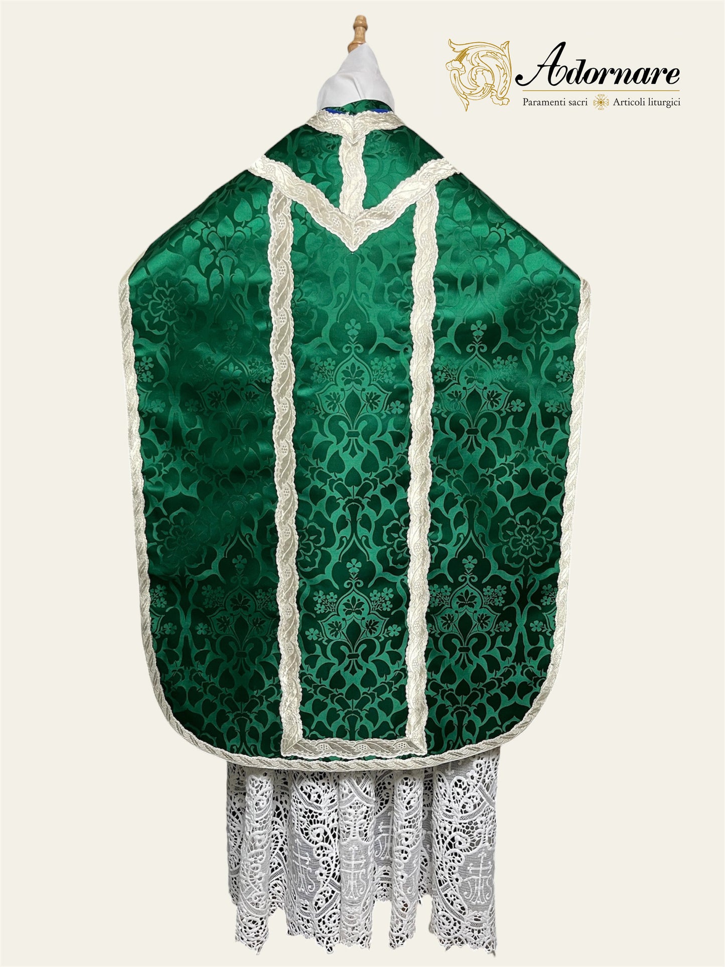 Contemporary Roman-cut Damask Roman Chasuble Low Mass Set / Pianeta Romana Damasco