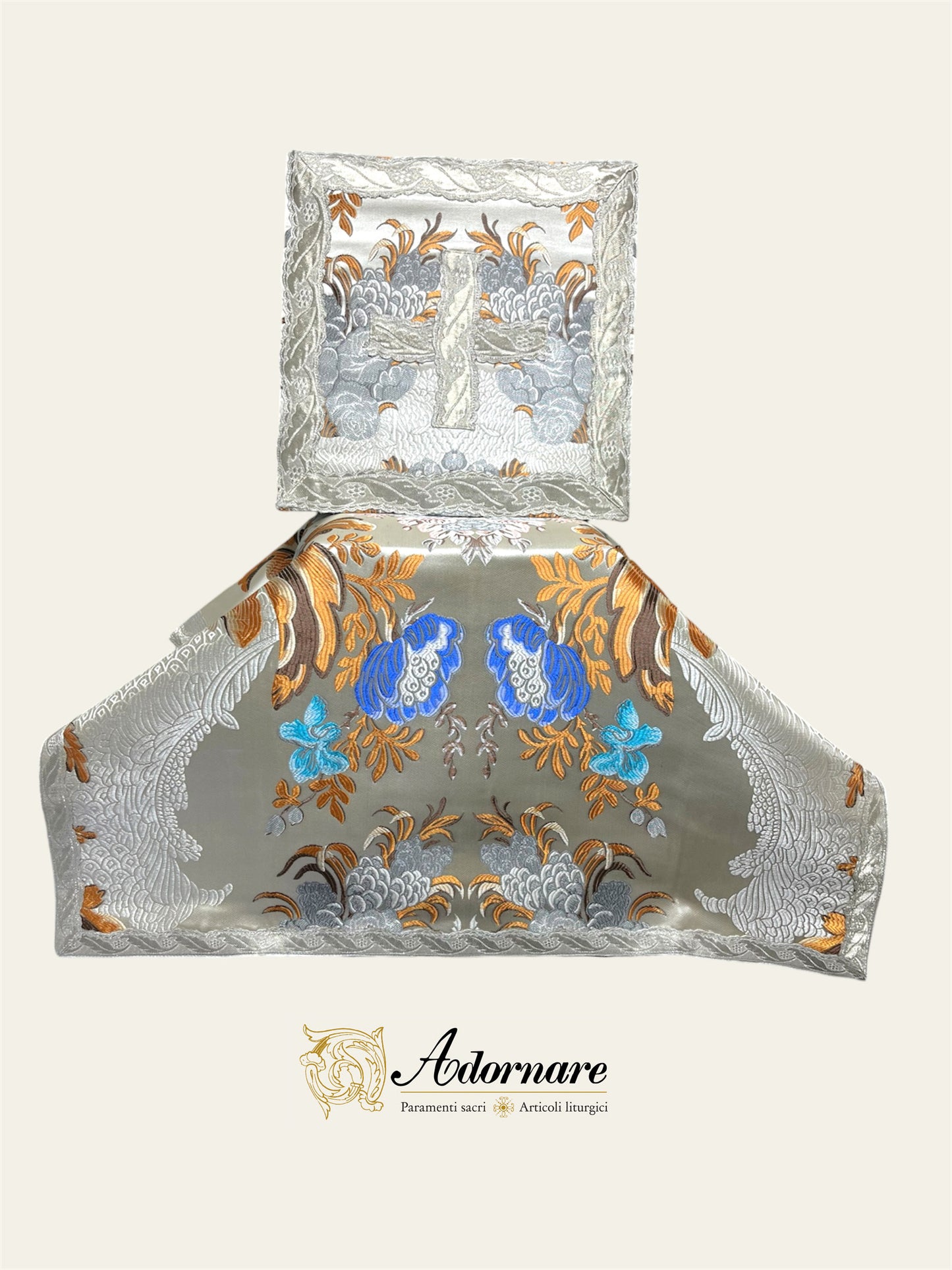 Contemporary Roman-cut Brocade Roman Chasuble Low Mass Set / Pianeta Romana Broccato