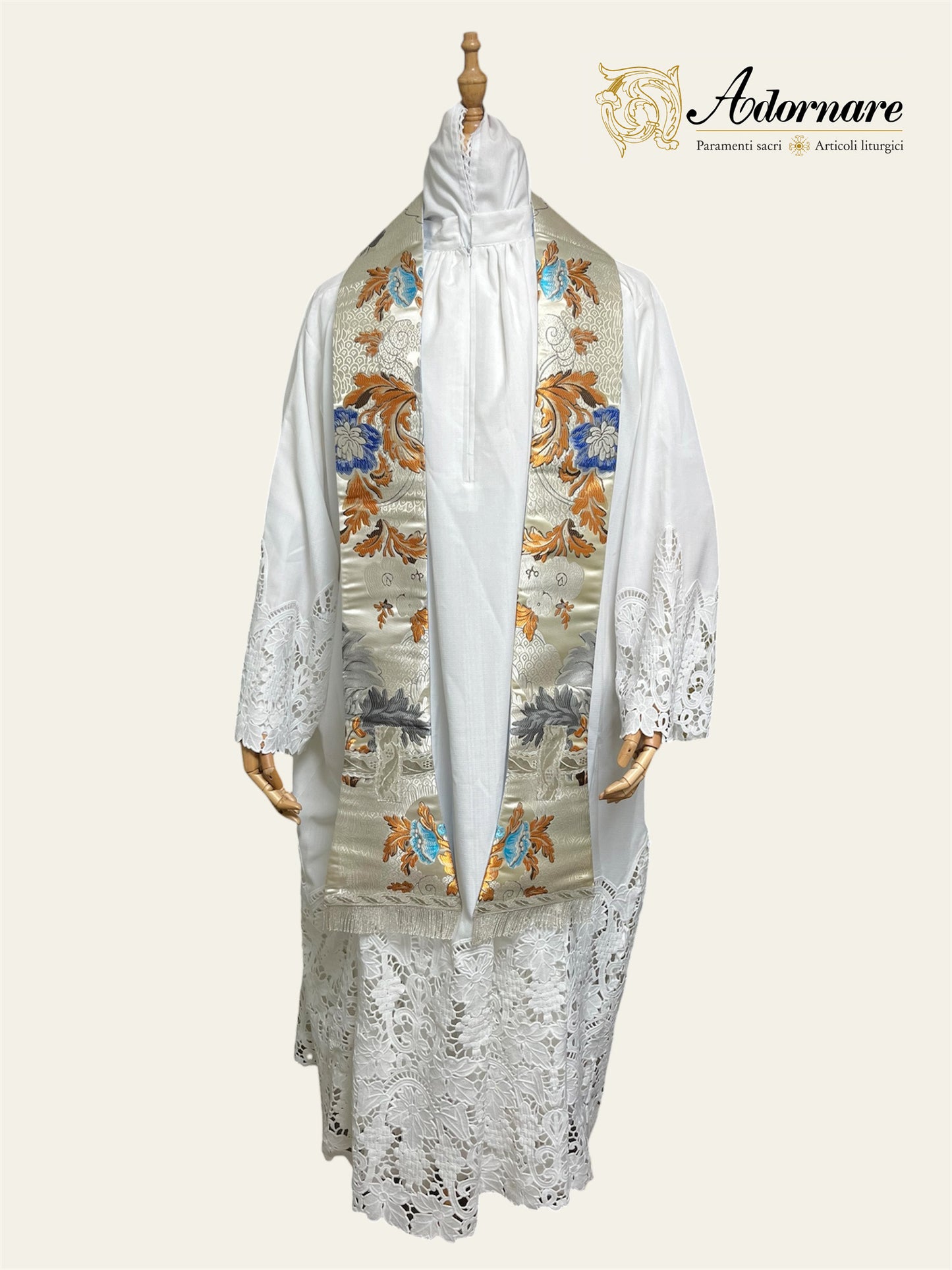 Contemporary Roman-cut Brocade Roman Chasuble Low Mass Set / Pianeta Romana Broccato
