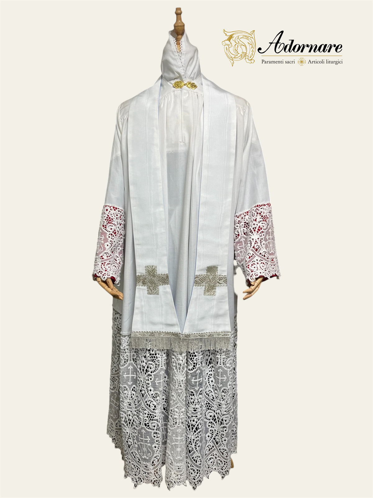 Contemporary Roman-cut Moiré Roman Chasuble Low Mass Set / Pianeta Romana Moiré