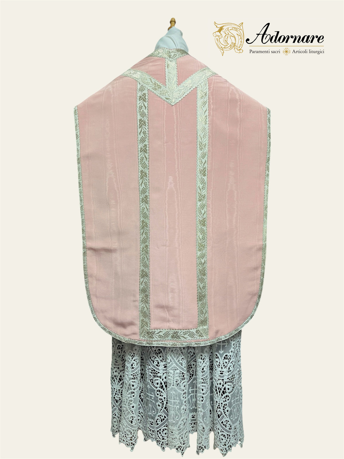 Contemporary Roman-cut Moiré Roman Chasuble Low Mass Set / Pianeta Romana Moiré