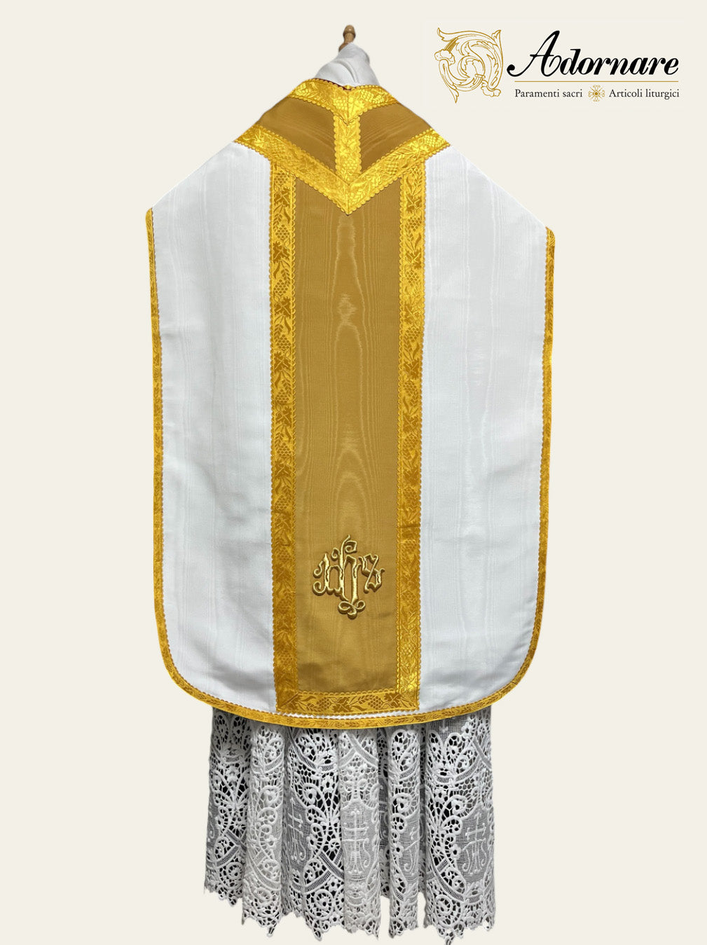 Contemporary Roman-cut Moiré Roman Chasuble Low Mass Set / Pianeta Romana Moiré