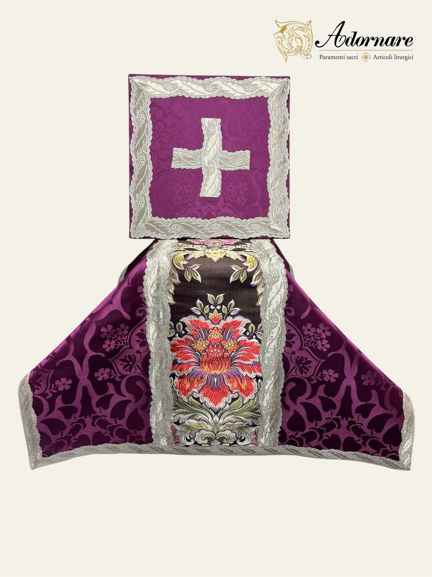 Contemporary Roman-cut Damask Roman Chasuble with brocade insert panel Low Mass Set / Pianeta Romana Damasco con inserti in broccato