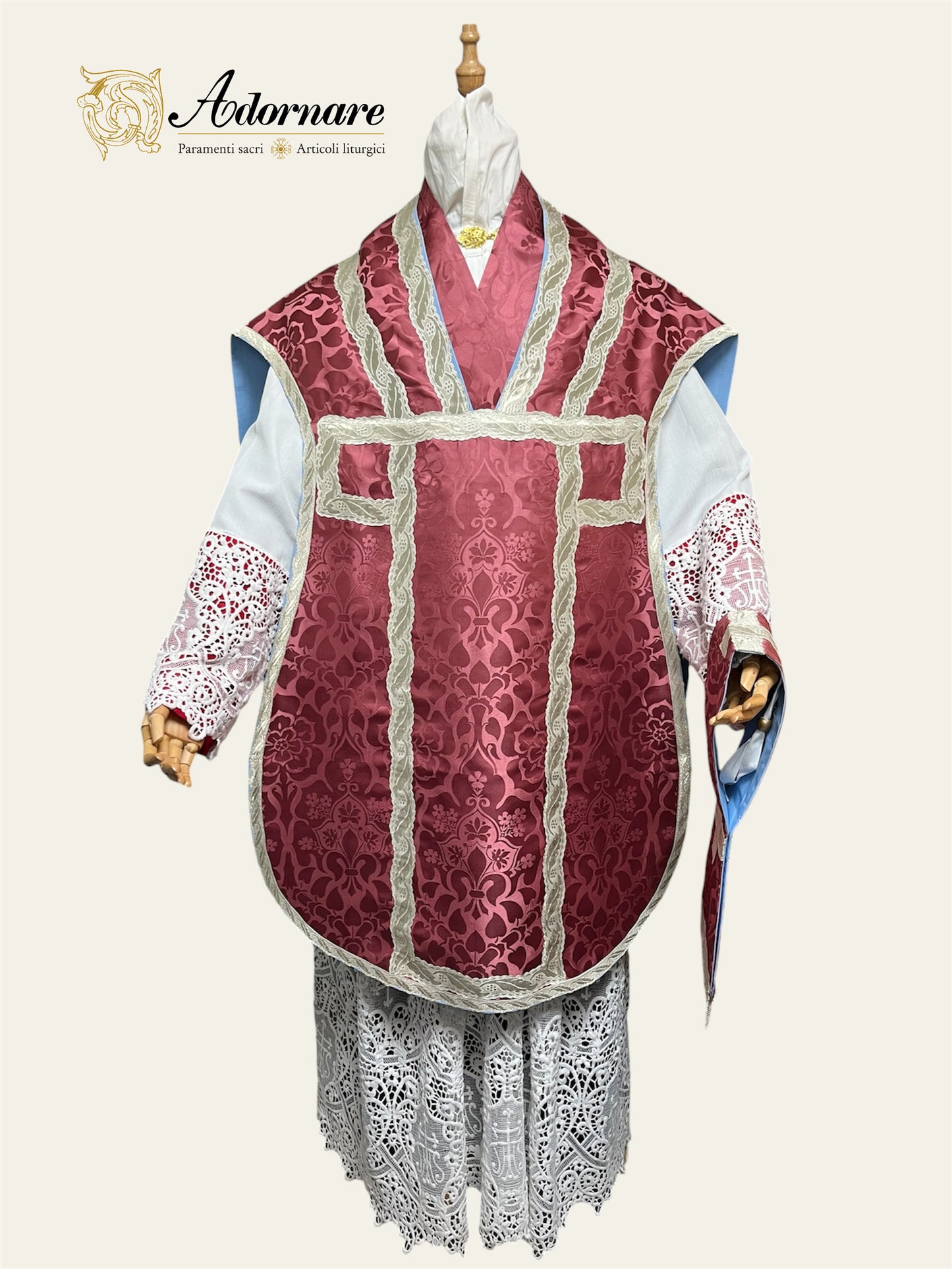 Contemporary Roman-cut Damask Roman Chasuble Low Mass Set / Pianeta Romana Damasco