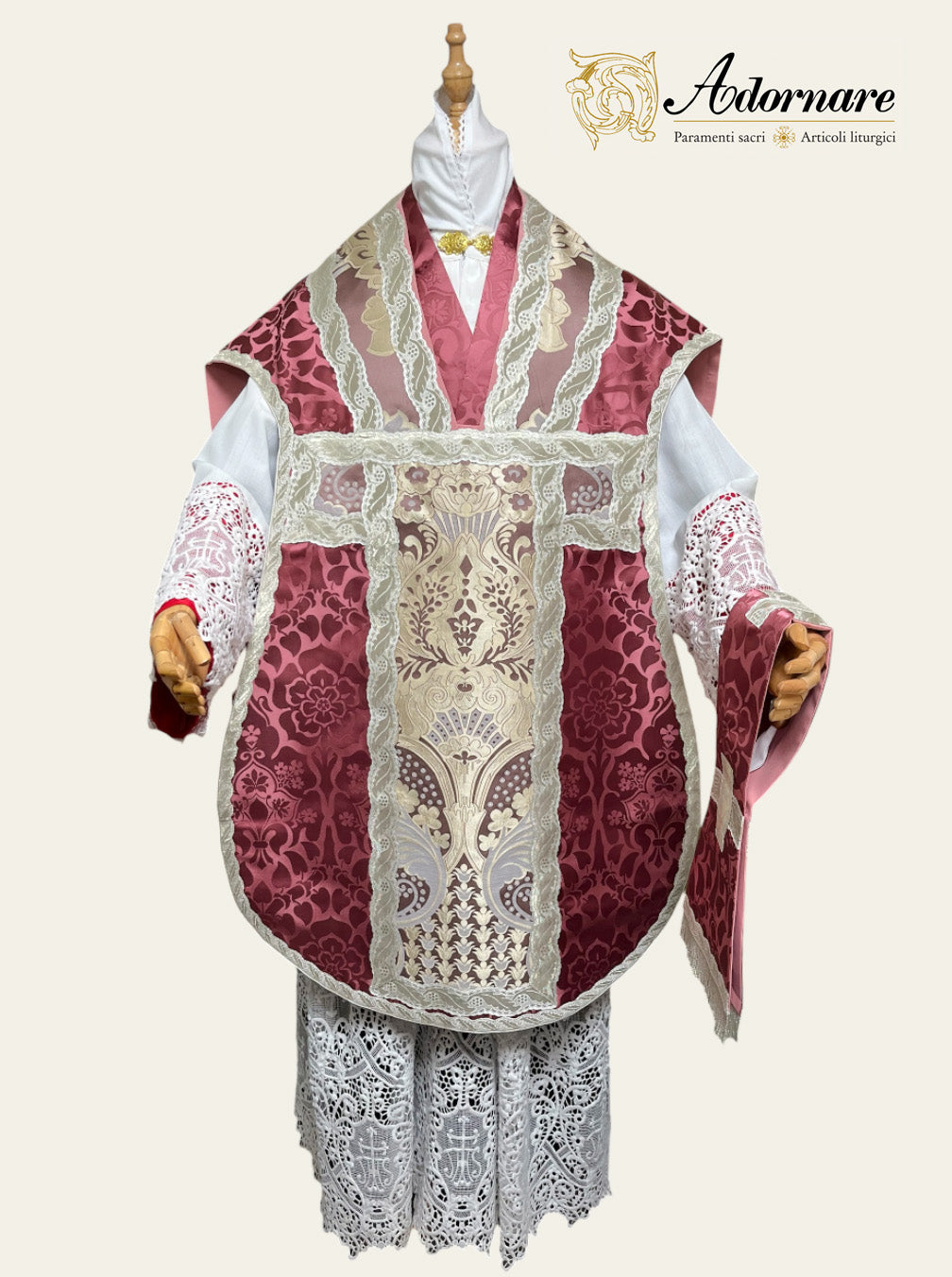 Contemporary Roman-cut Damask Roman Chasuble with brocade insert panel Low Mass Set / Pianeta Romana Damasco con inserti in broccato