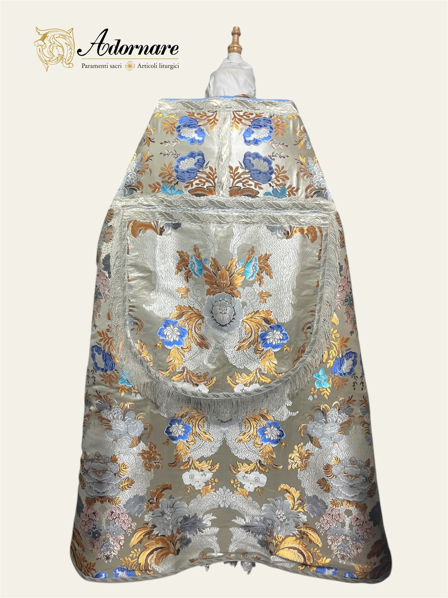 Brocade Roman Cope / Piviale Romano Broccato