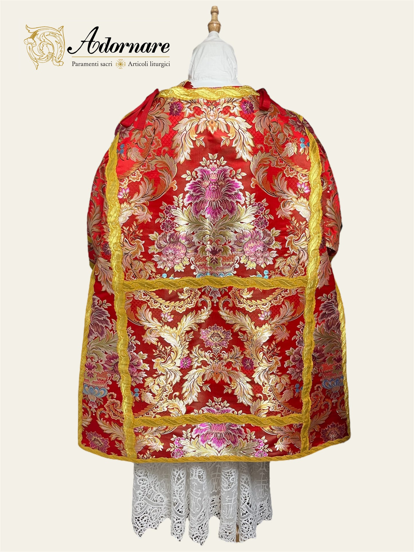 Brocade Italian-cut Roman Dalmatic / Dalmatica romana in broccato