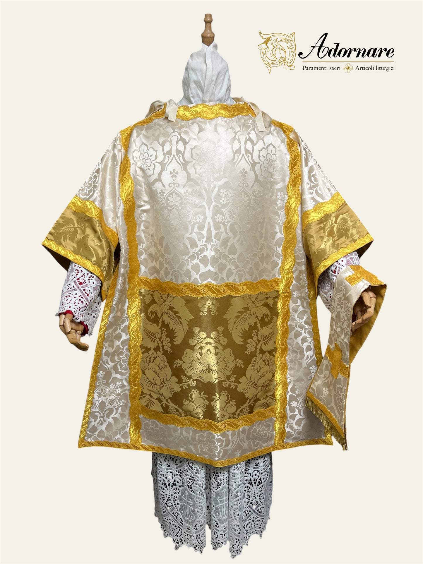 Ivory damask Italian-cut Roman Dalmatic with gold silk damask panels