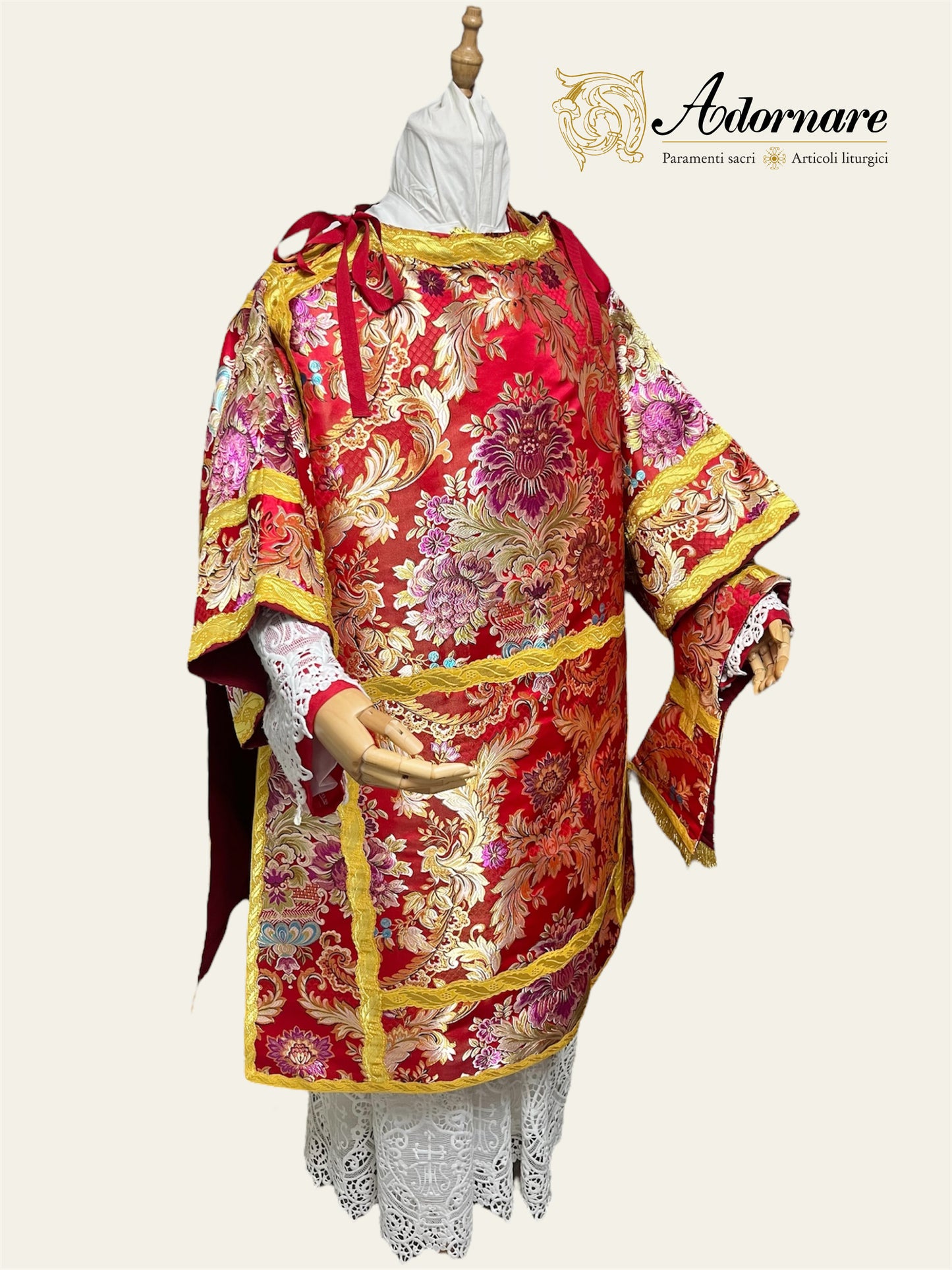 Brocade Italian-cut Roman Dalmatic / Dalmatica romana in broccato