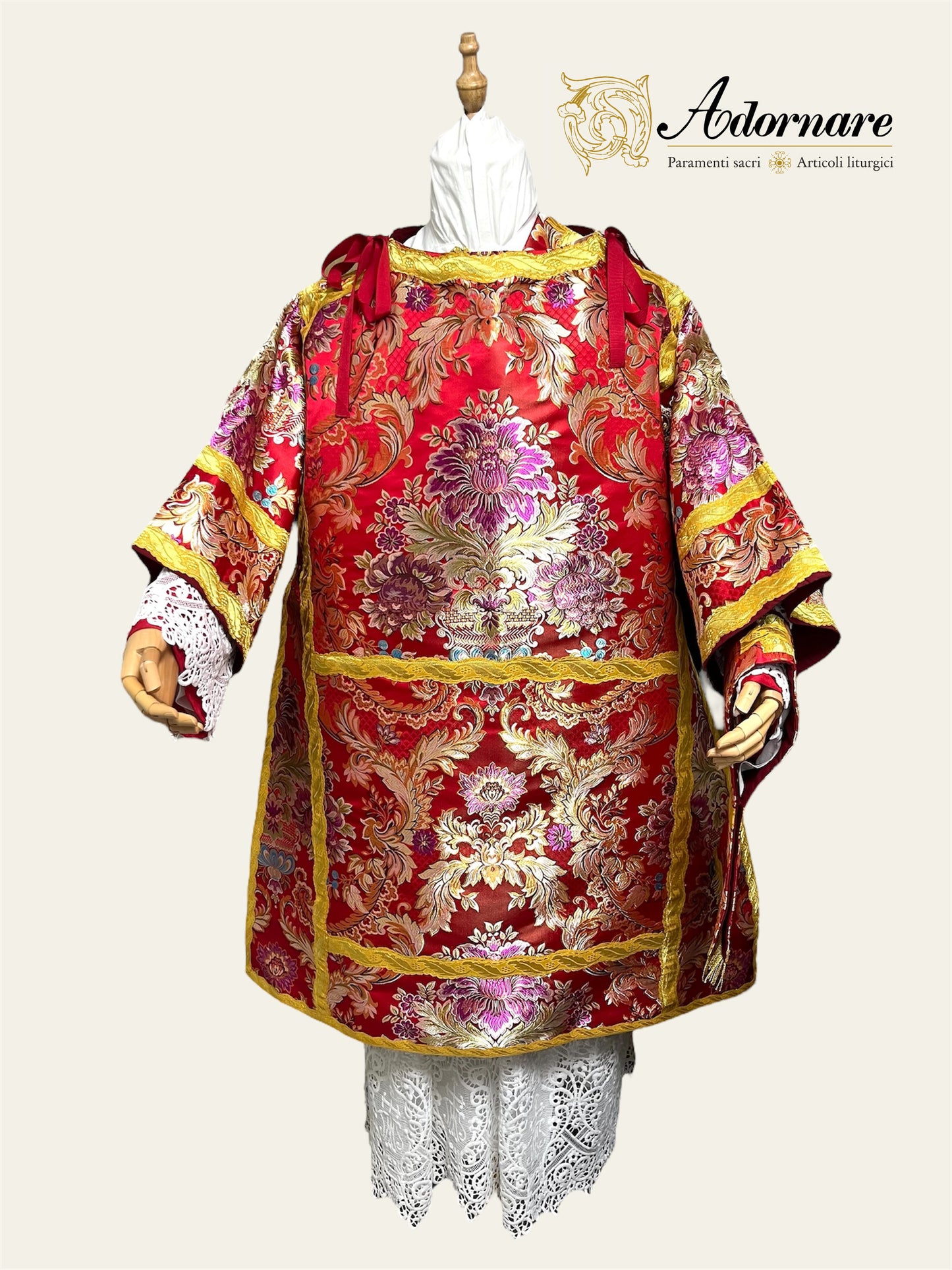 Brocade Italian-cut Roman Dalmatic / Dalmatica romana in broccato