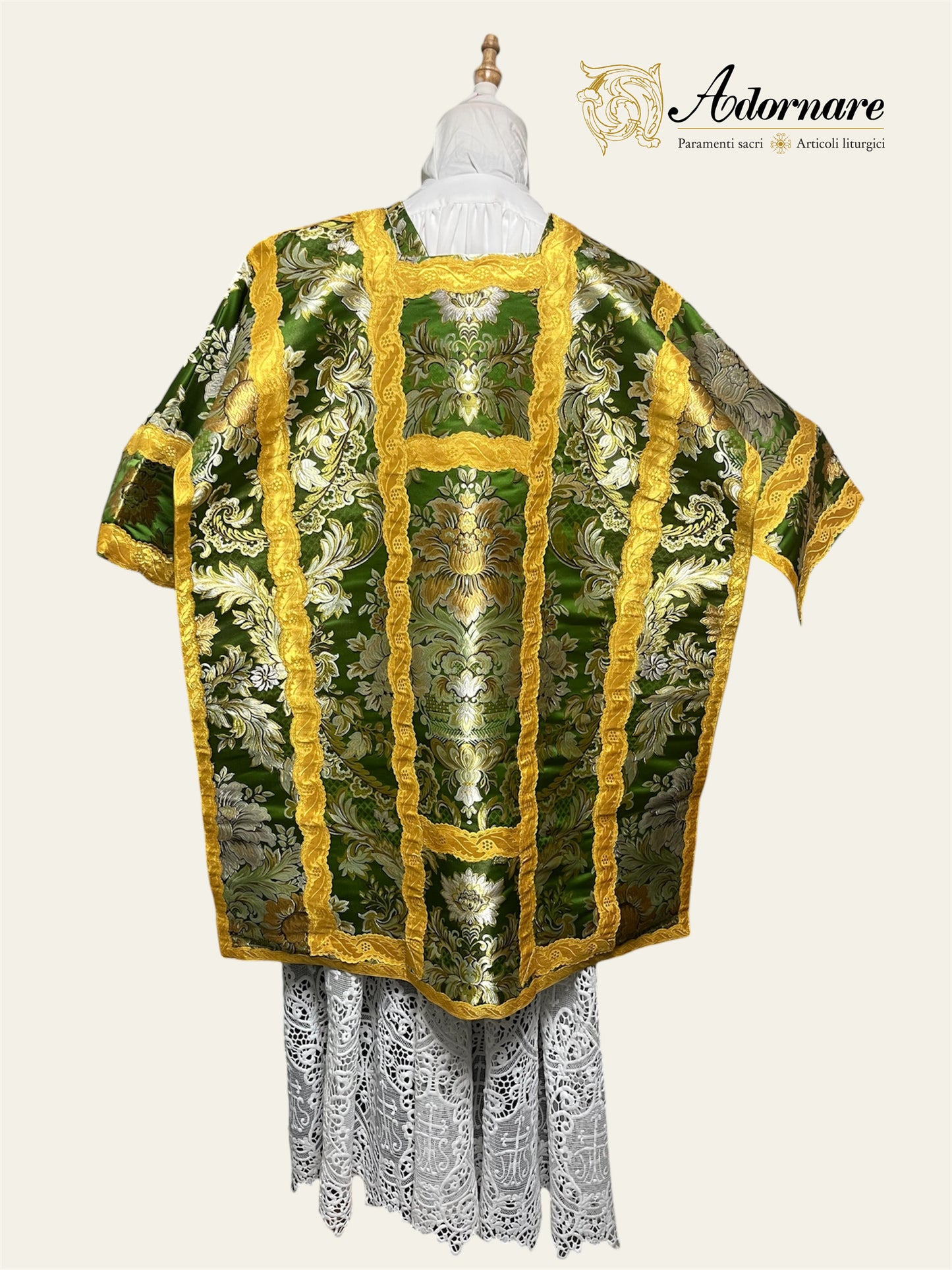 Brocade French Roman Dalmatic/ Dalmatica Francese in broccato