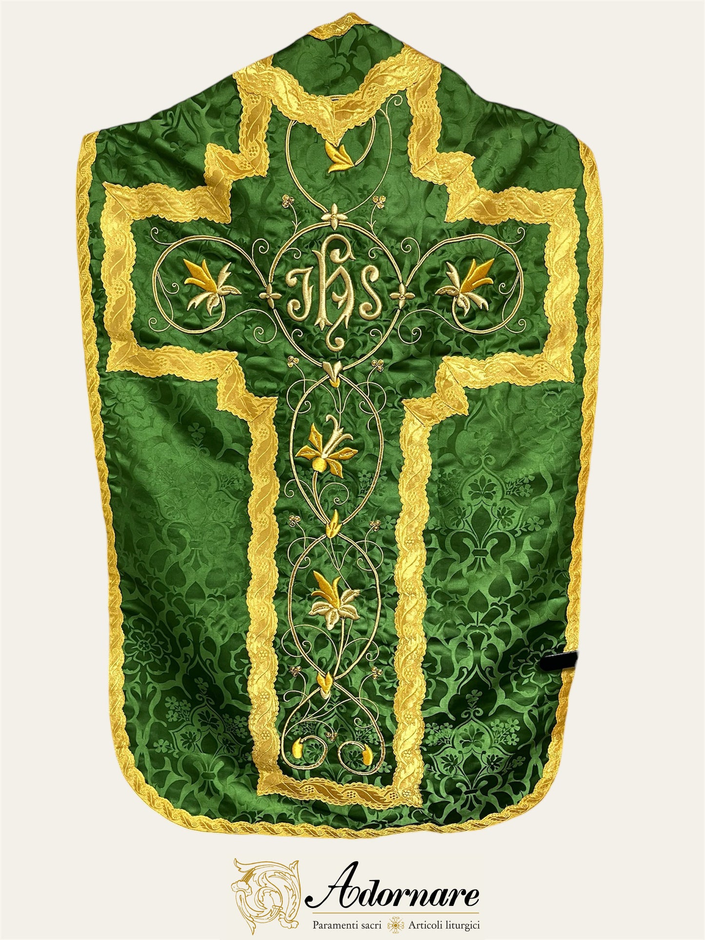 "IHS" Hand-embroidered French-cut Roman Chasuble Low Mass Set / Pianeta Francese "IHS"