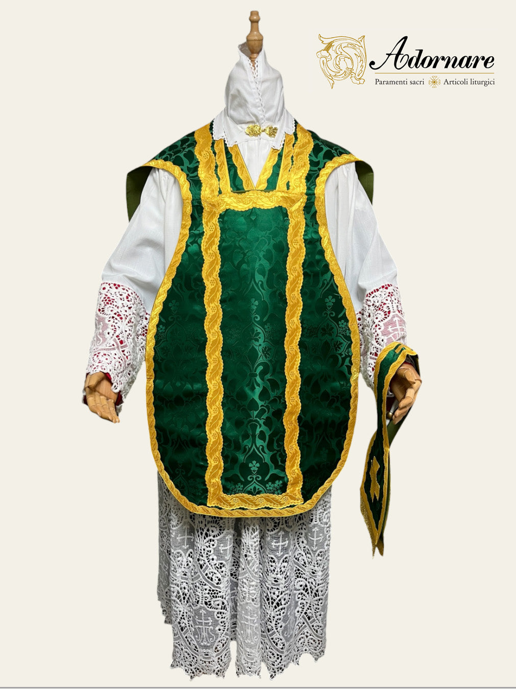 Damask French-cut Roman Chasuble Low Mass Set / Pianeta Francese Damasco