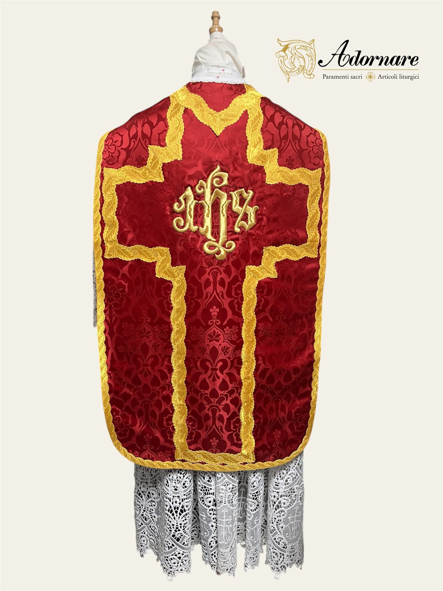 Damask "IHS" French-cut Roman Chasuble Low Mass Set / Pianeta Francese Damasco "IHS"