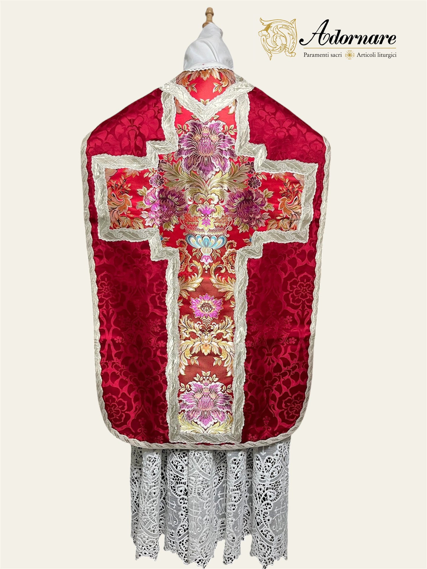 French Damask Roman Chasuble with brocade panels - Low Mass Set / Pianeta Francese Damasco con inserti in broccato