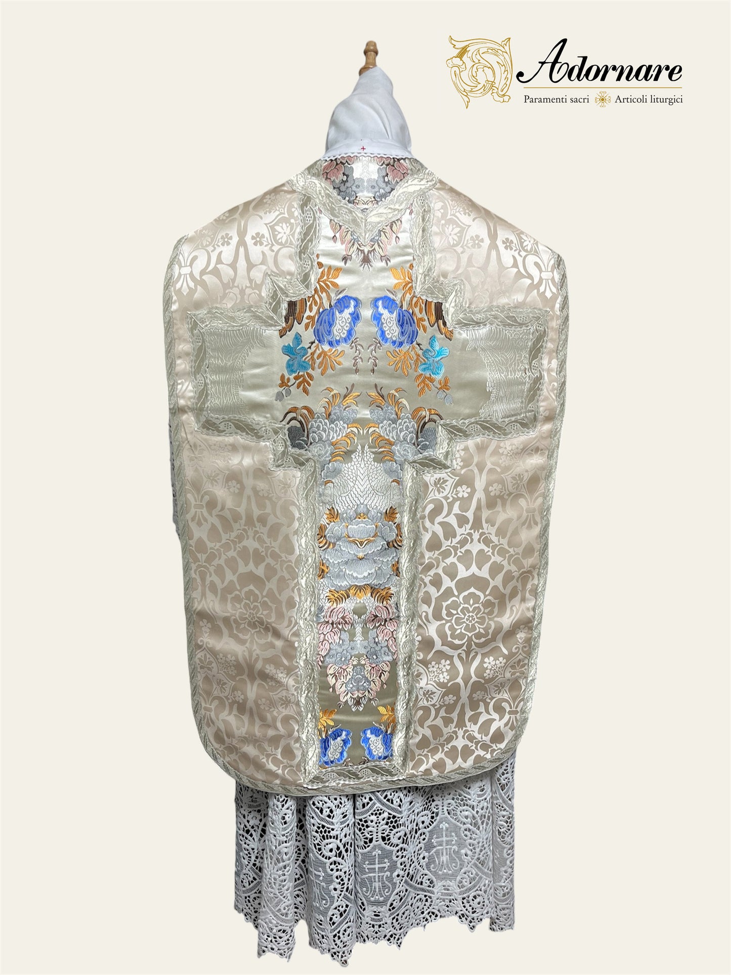 French Damask Roman Chasuble with brocade panels - Low Mass Set / Pianeta Francese Damasco con inserti in broccato