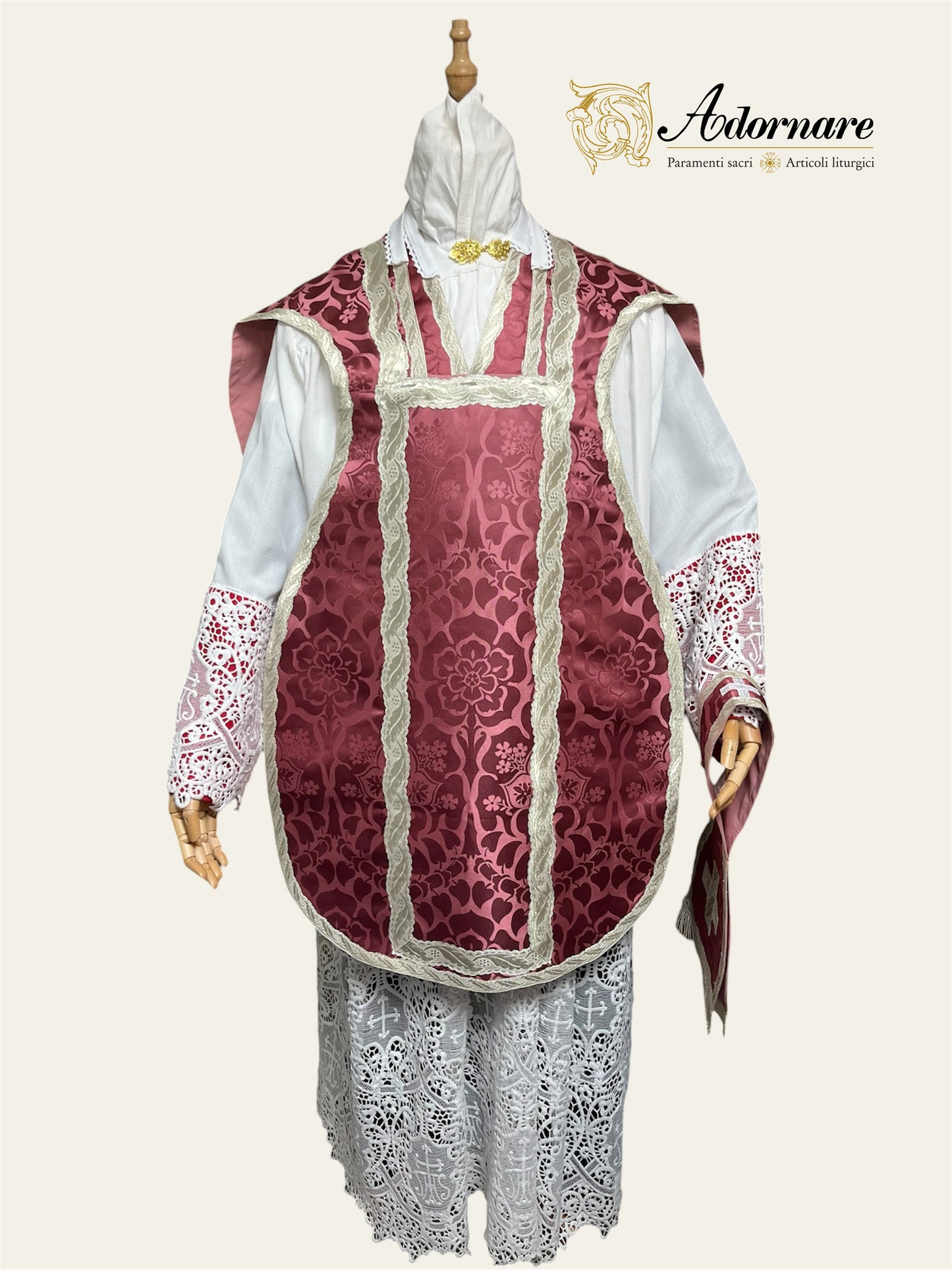 "Pie Pellicane" Hand-embroidered French-cut Roman Chasuble Low Mass Set / Pianeta Francese "Pie Pellicane"