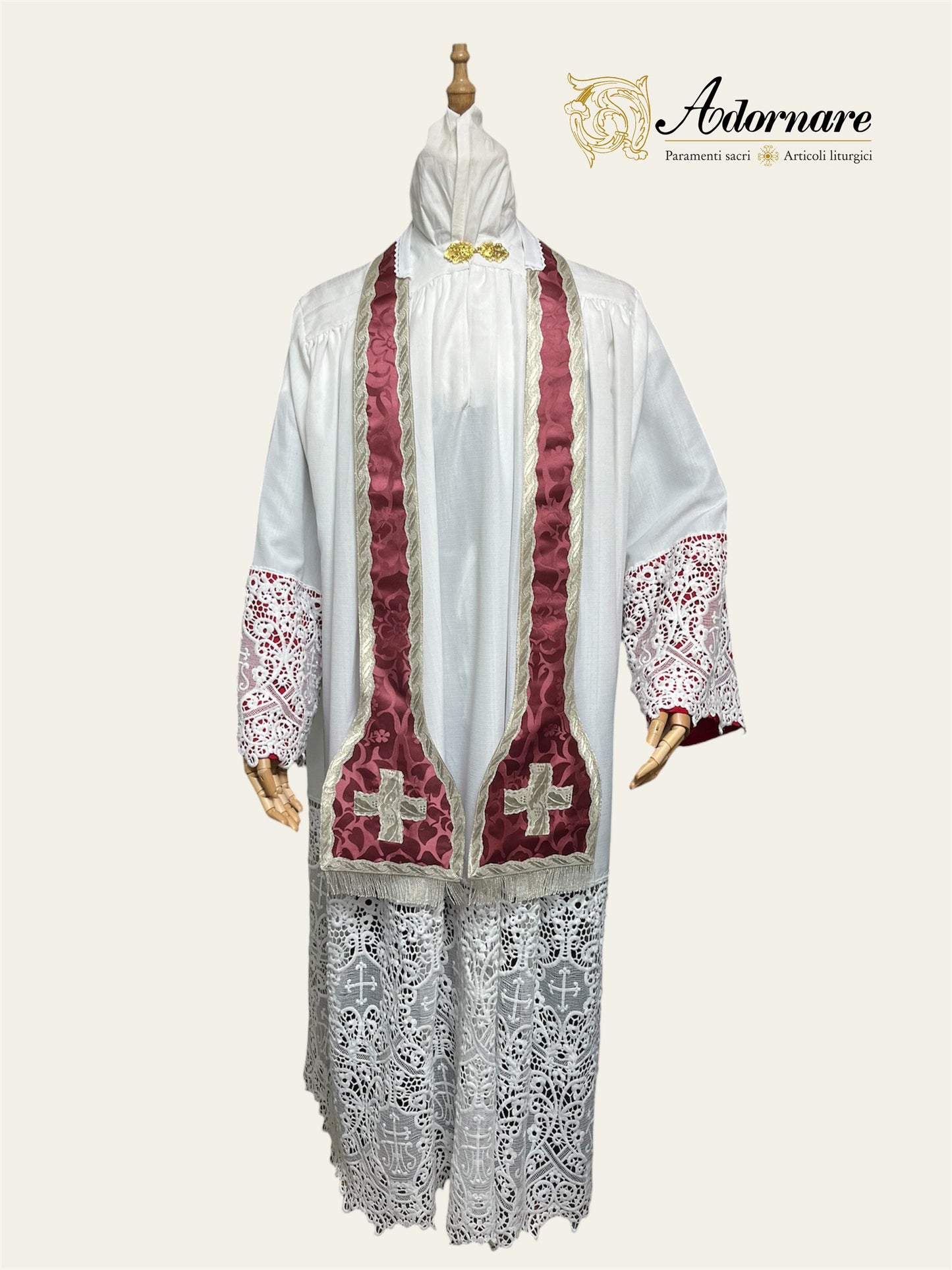 "Pie Pellicane" Hand-embroidered French-cut Roman Chasuble Low Mass Set / Pianeta Francese "Pie Pellicane"