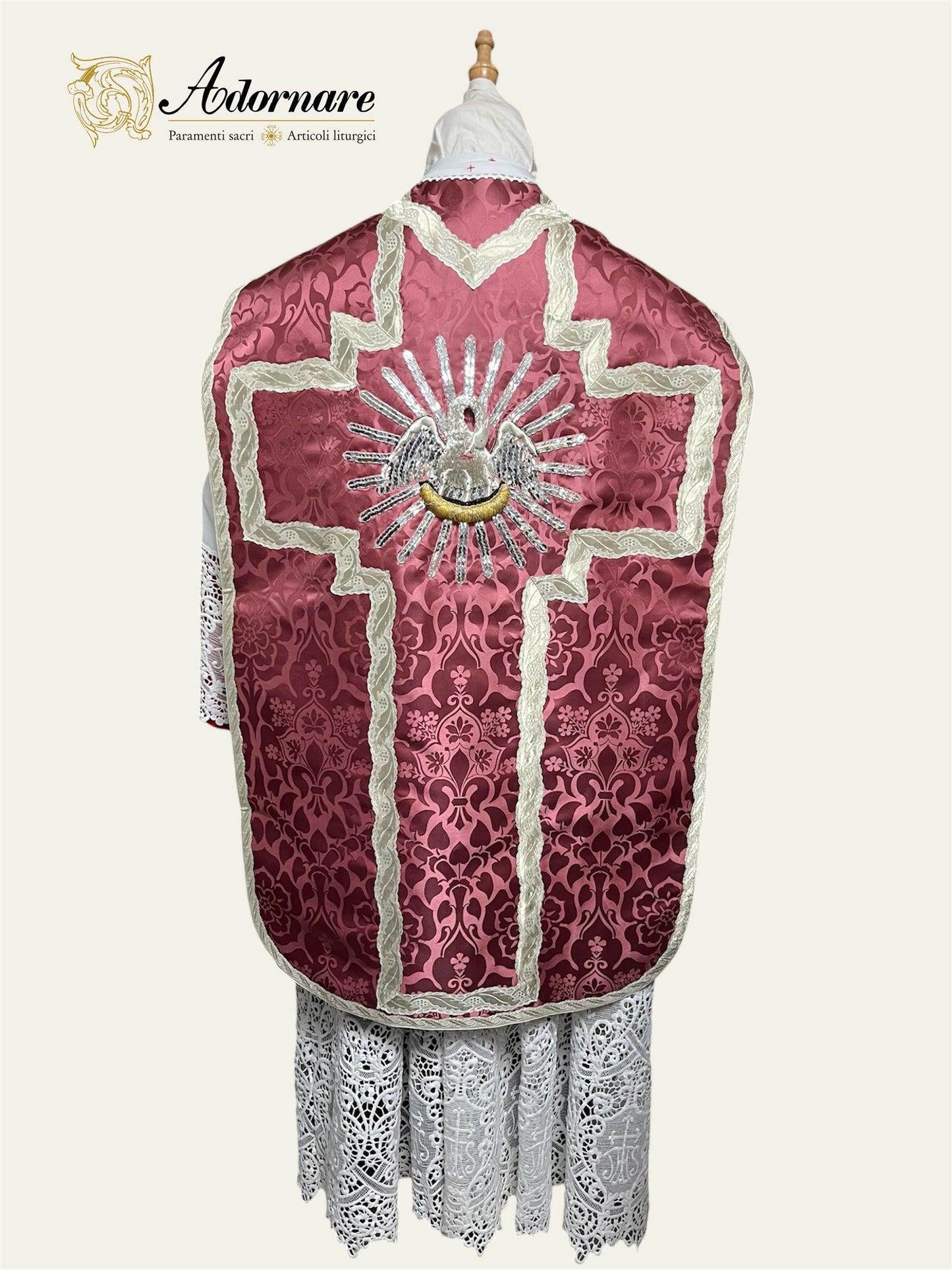 "Pie Pellicane" Hand-embroidered French-cut Roman Chasuble Low Mass Set / Pianeta Francese "Pie Pellicane"