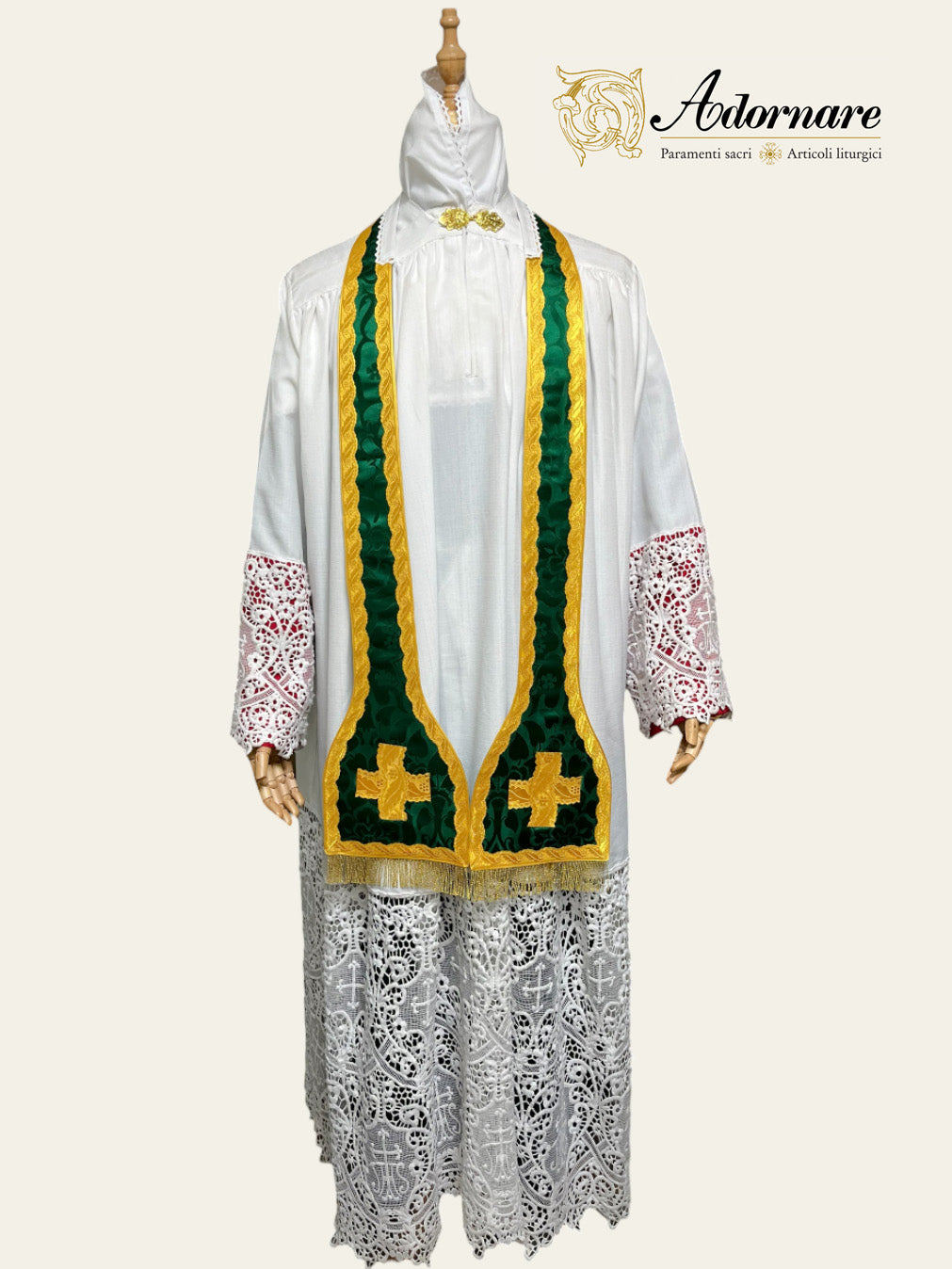 Damask French-cut Roman Chasuble Low Mass Set / Pianeta Francese Damasco
