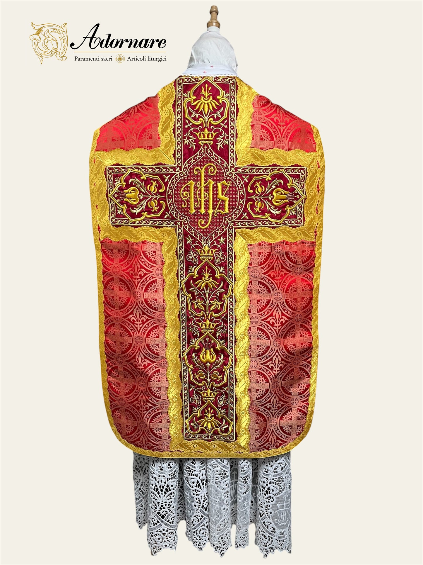 Ornate "Crowns & Lilies" Machine and hand-embroidered French-cut Roman Chasuble Low Mass Set / Pianeta Francese Ricamato Ornato