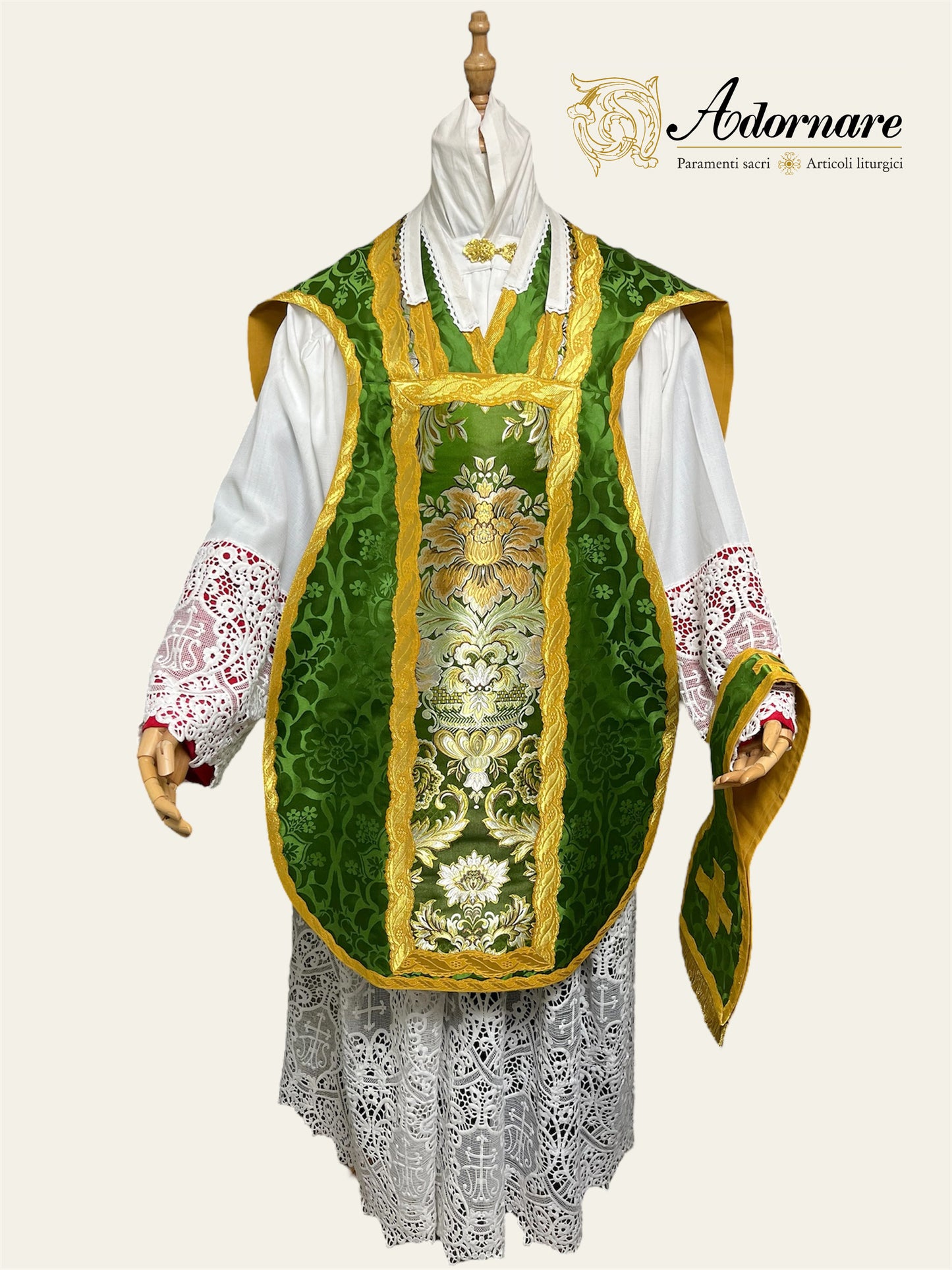 French Damask Roman Chasuble with brocade panels - Low Mass Set / Pianeta Francese Damasco con inserti in broccato