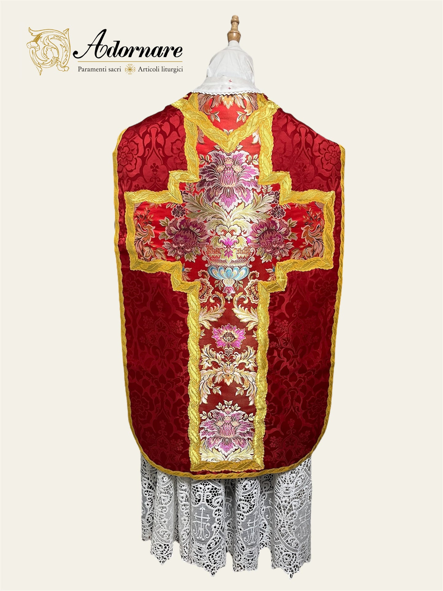 French Damask Roman Chasuble with brocade panels - Low Mass Set / Pianeta Francese Damasco con inserti in broccato