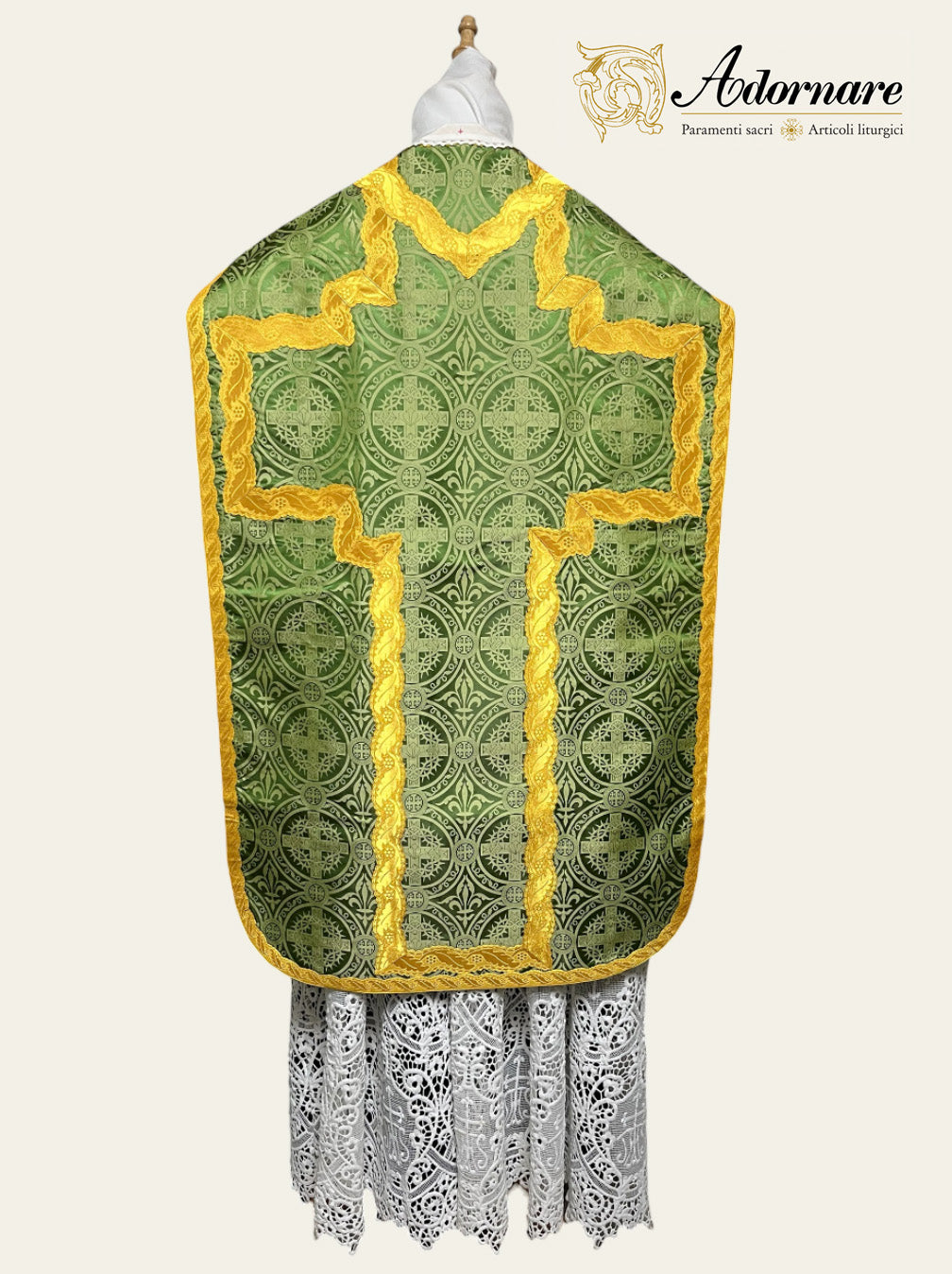Passion Brocade French-cut Roman Chasuble Low Mass Set / Pianeta Francese in broccato di passione