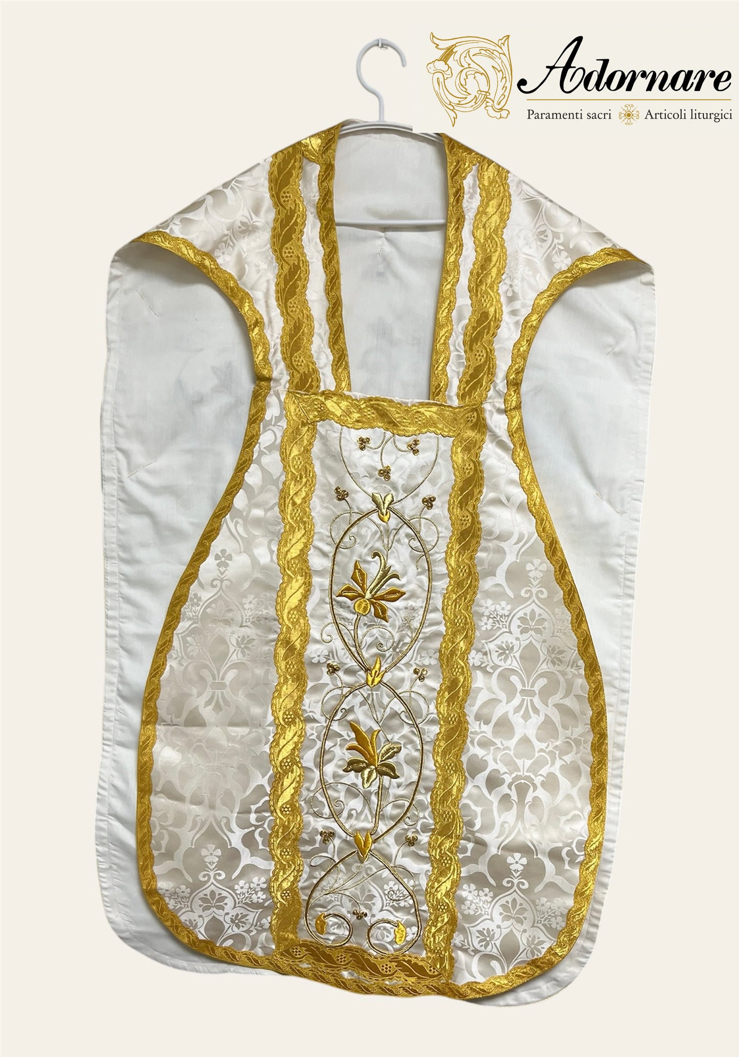 "IHS" Hand-embroidered French-cut Roman Chasuble Low Mass Set / Pianeta Francese "IHS"