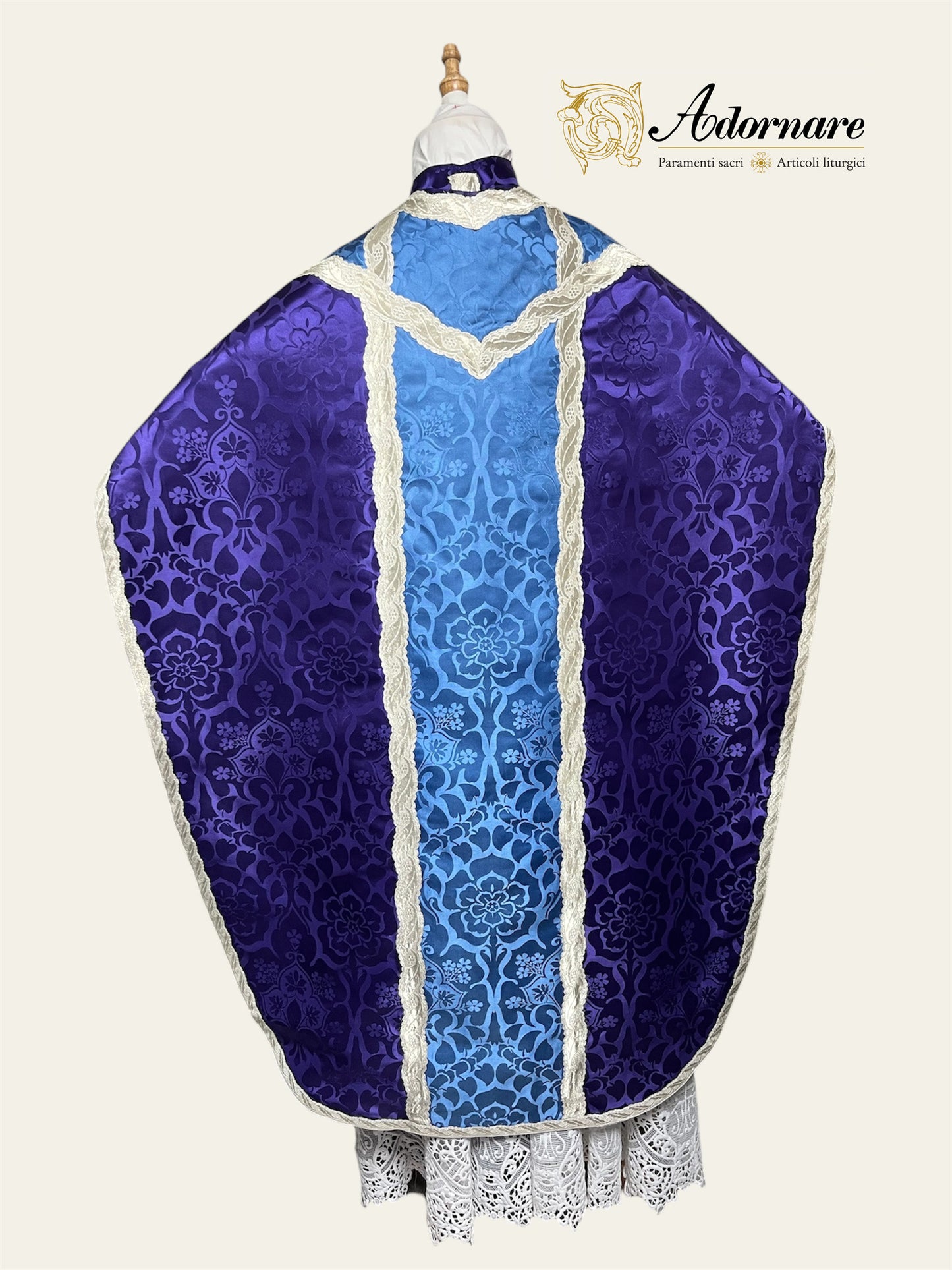Fuller-Cut Damask Damask St Philip Neri Chasuble with insert panel - Low Mass Set / Pianeta San Filippo Damasco con inserti