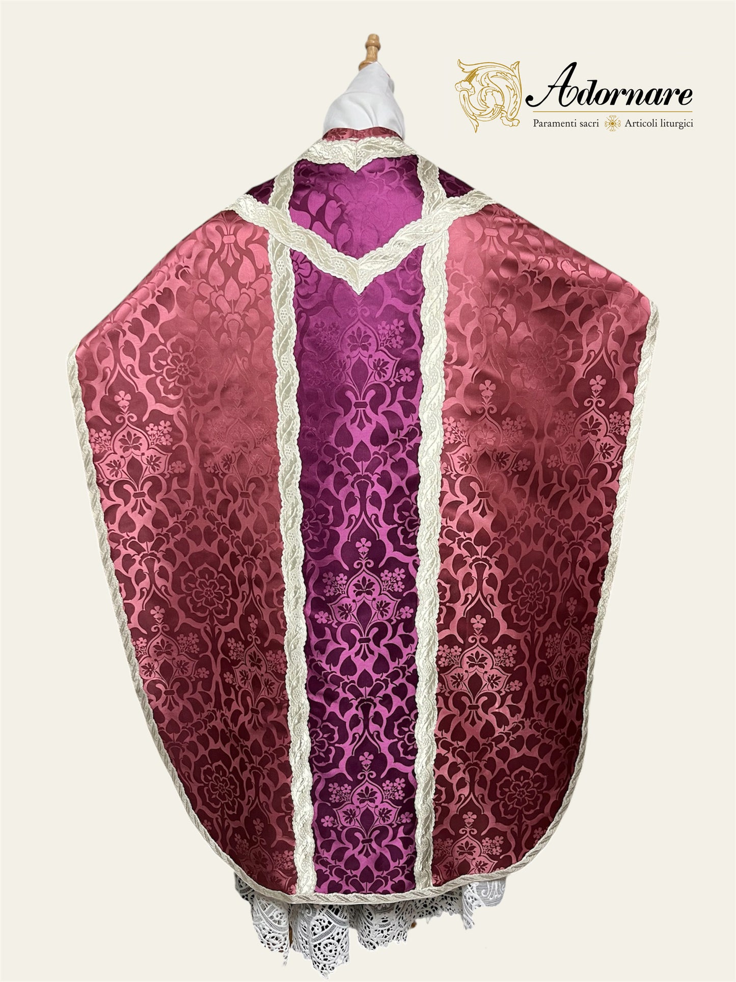 Fuller-Cut Damask Damask St Philip Neri Chasuble with insert panel - Low Mass Set / Pianeta San Filippo Damasco con inserti