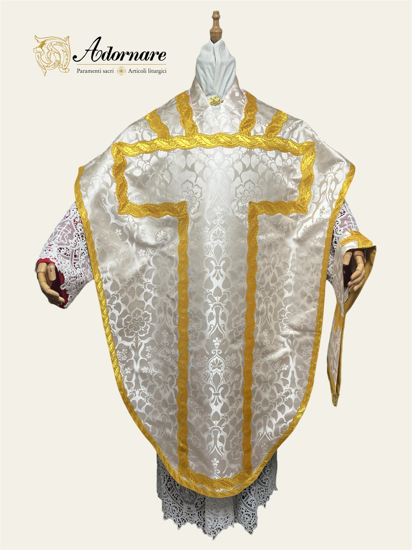 Fuller-Cut Damask St Philip Neri Chasuble Low Mass Set / Pianeta San Filippo Damasco