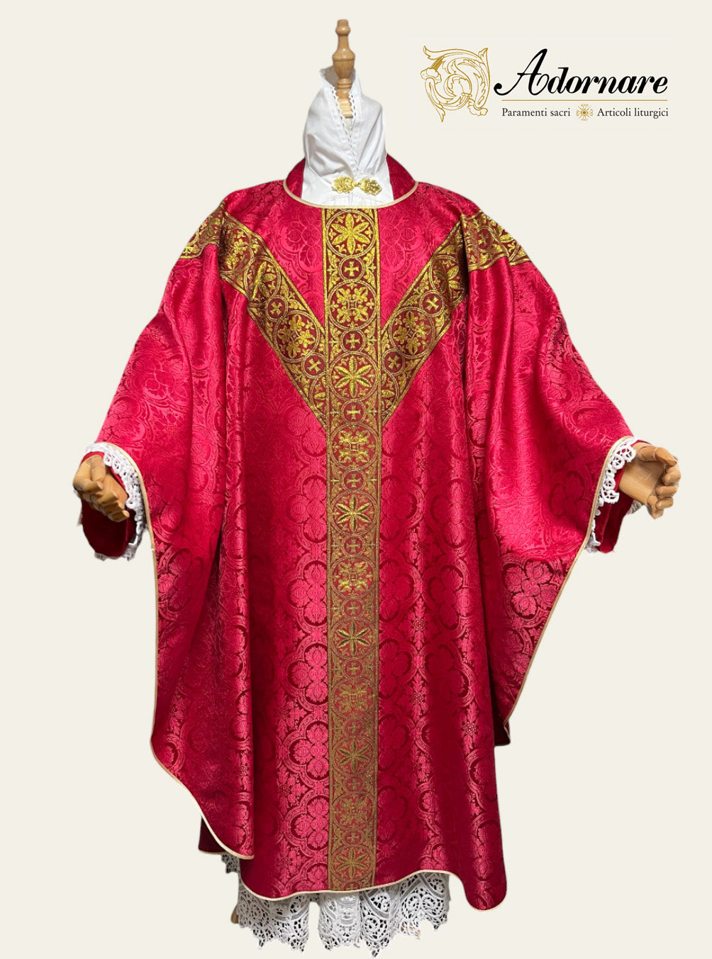 Polyester cross damask gothic chasuble with woven Y-orphrey bands / Casula gotica damasco poliestere