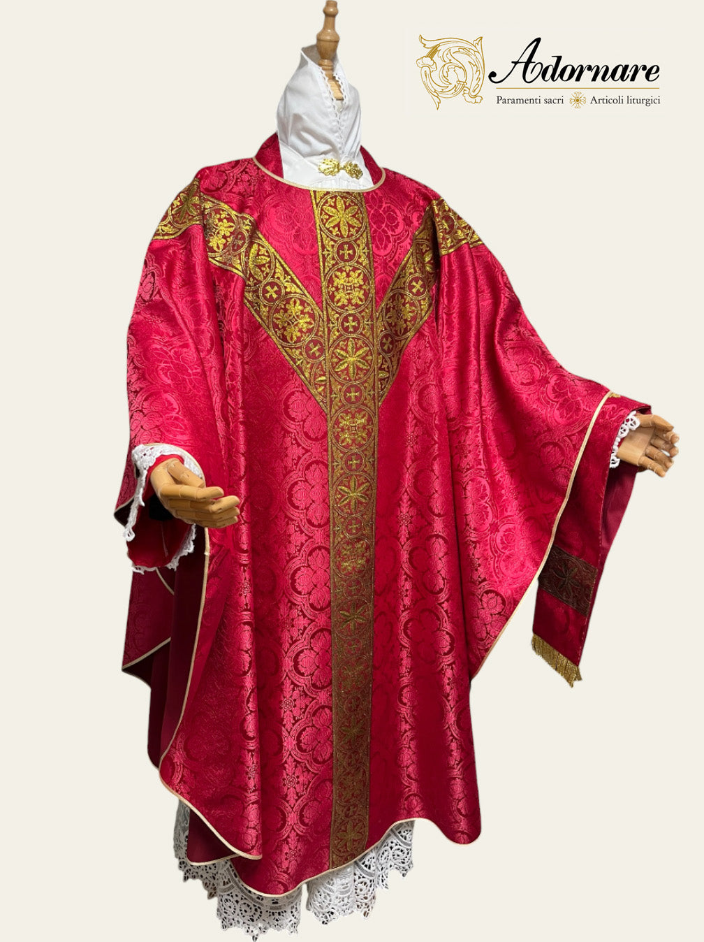 Polyester cross damask gothic chasuble with woven Y-orphrey bands / Casula gotica damasco poliestere