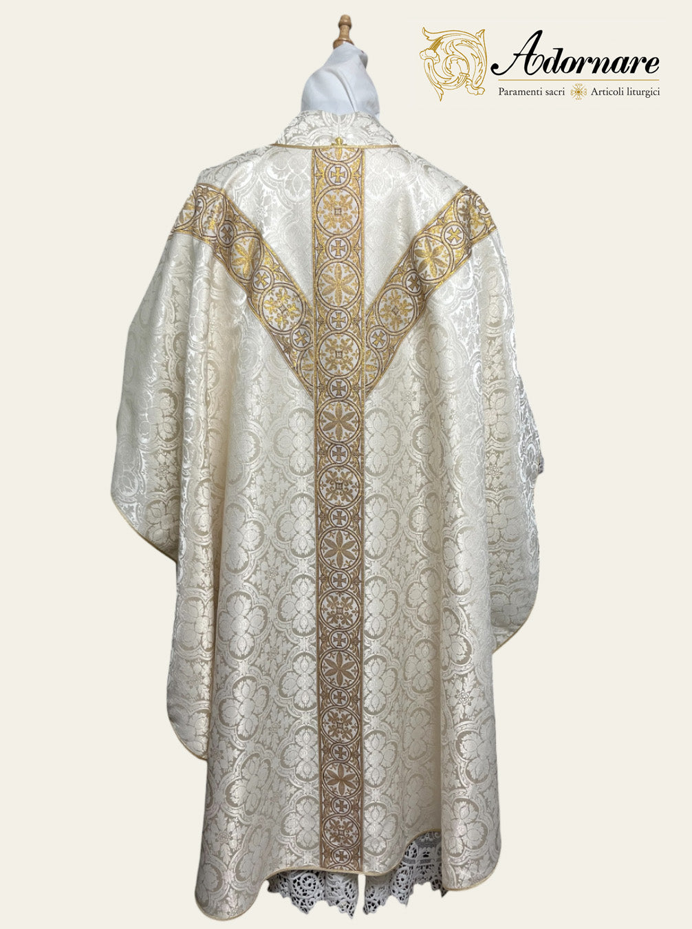 Polyester cross damask gothic chasuble with woven Y-orphrey bands / Casula gotica damasco poliestere