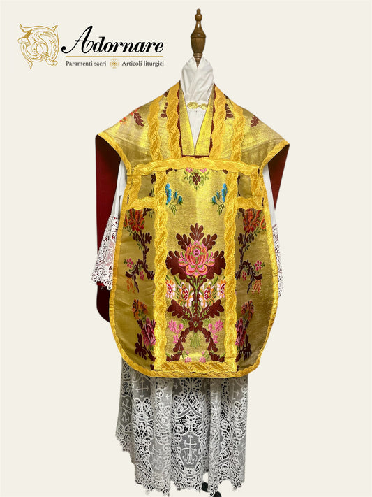 Gold Floral Brocade Italian-cut Roman Chasuble Low Mass Set "IHS" / Pianeta Romana in Broccato Oro