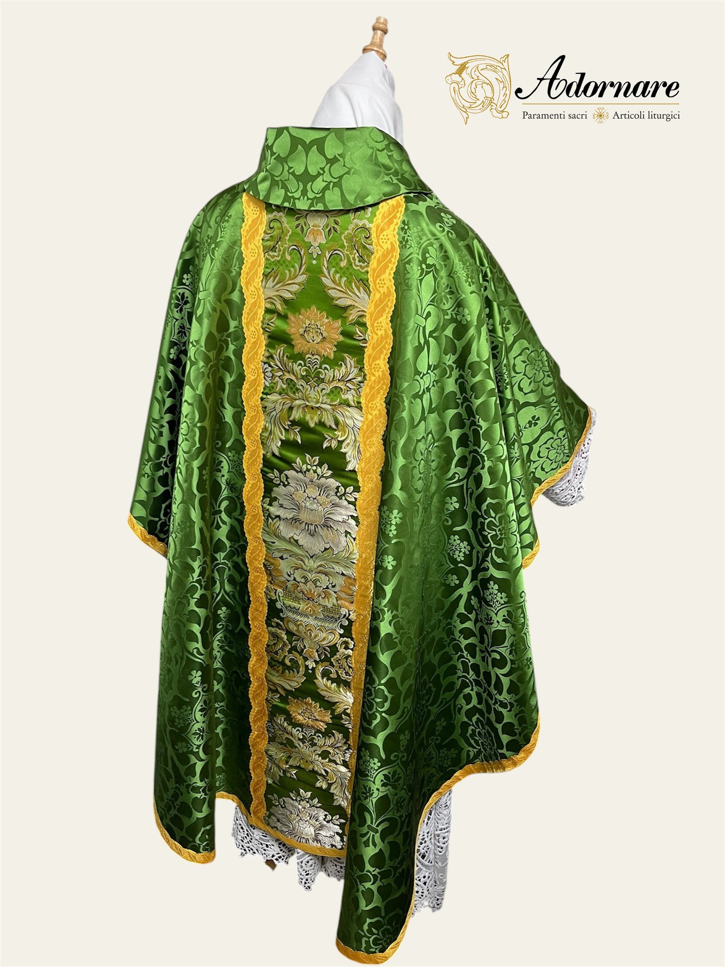 Roman-style Damask Gothic Chasuble with floral brocade panel - Low Mass Set / Casula gotica Damasco con inserti in broccato