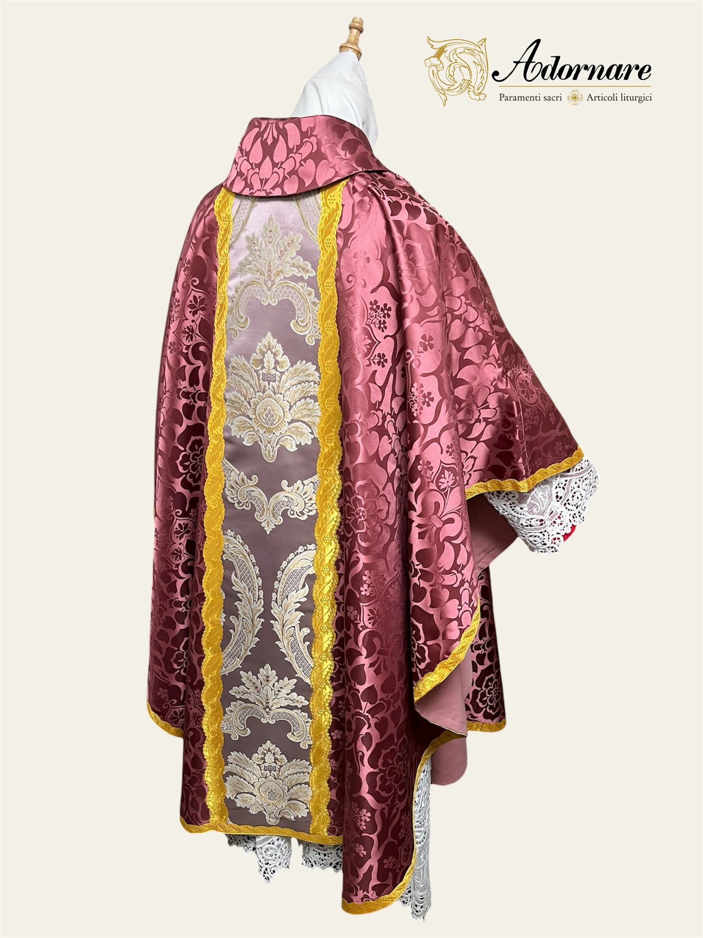 Roman-style Damask Gothic Chasuble with floral brocade panel - Low Mass Set / Casula gotica Damasco con inserti in broccato