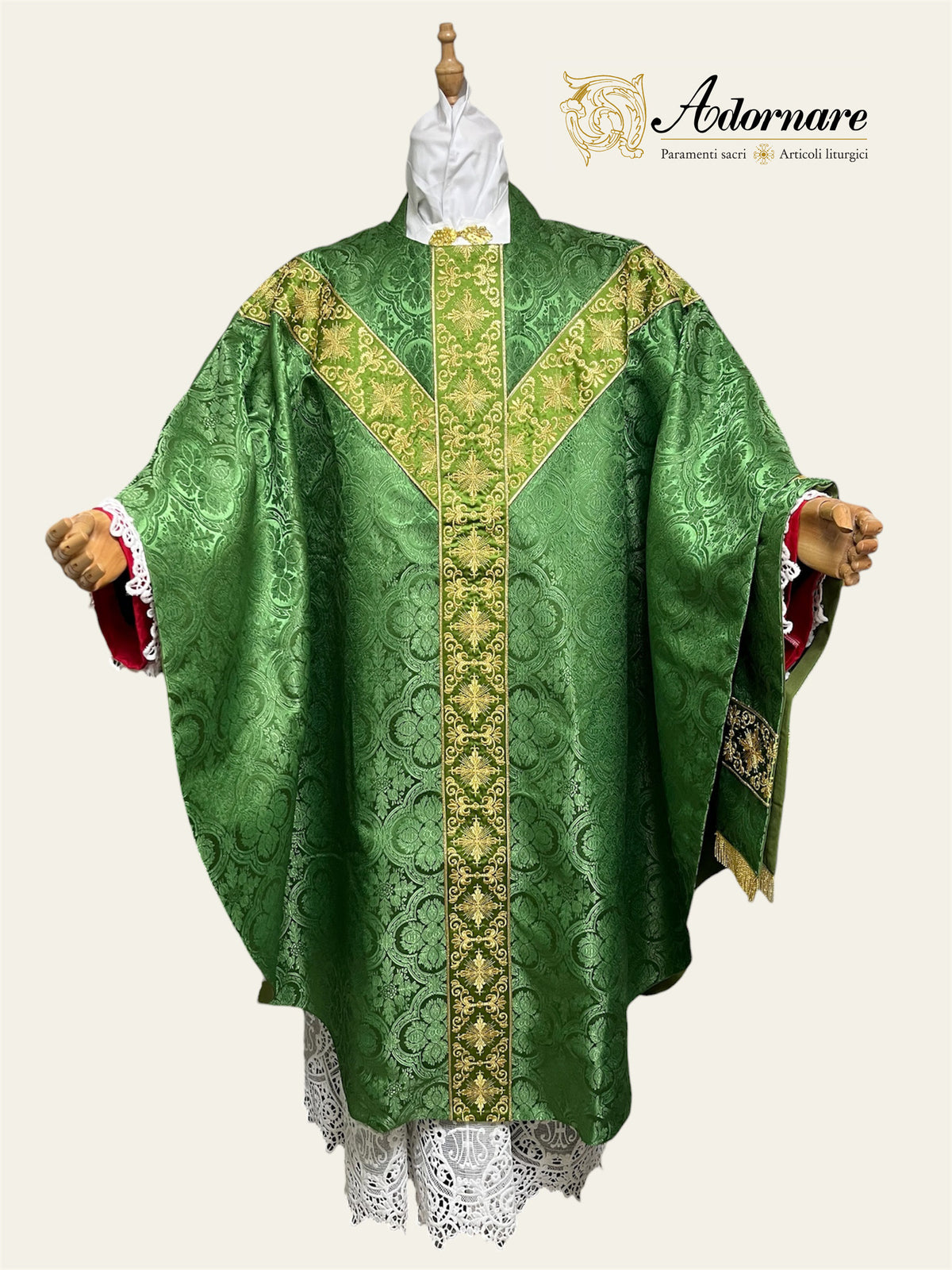 Polyester cross damask gothic chasuble with embroidered ornate cross Y-orphrey bands / Casula gotica damasco poliestere ricamato a macchina