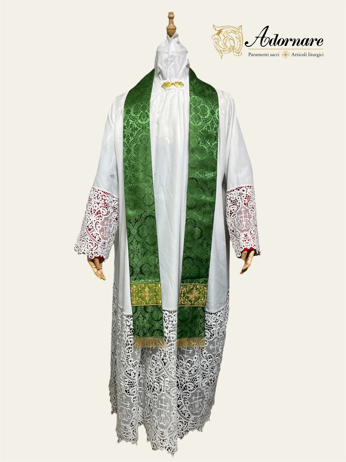 Polyester cross damask gothic chasuble with embroidered ornate cross Y-orphrey bands / Casula gotica damasco poliestere ricamato a macchina