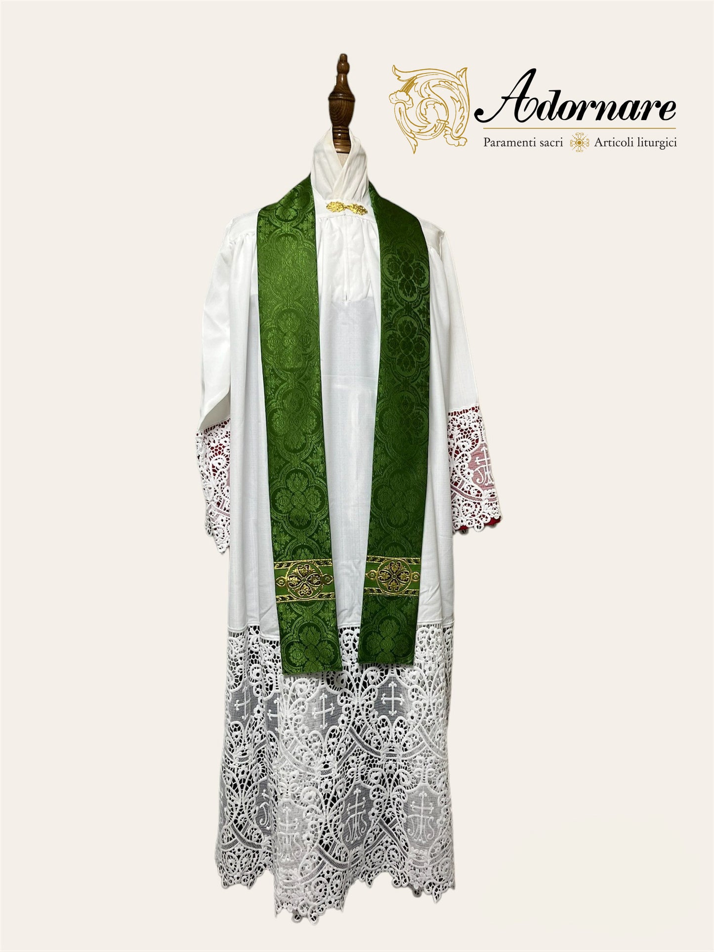 Semi-gothic chasuble economical with woven Y-orphrey and IHS appliqué / Casule semi-gotica economico