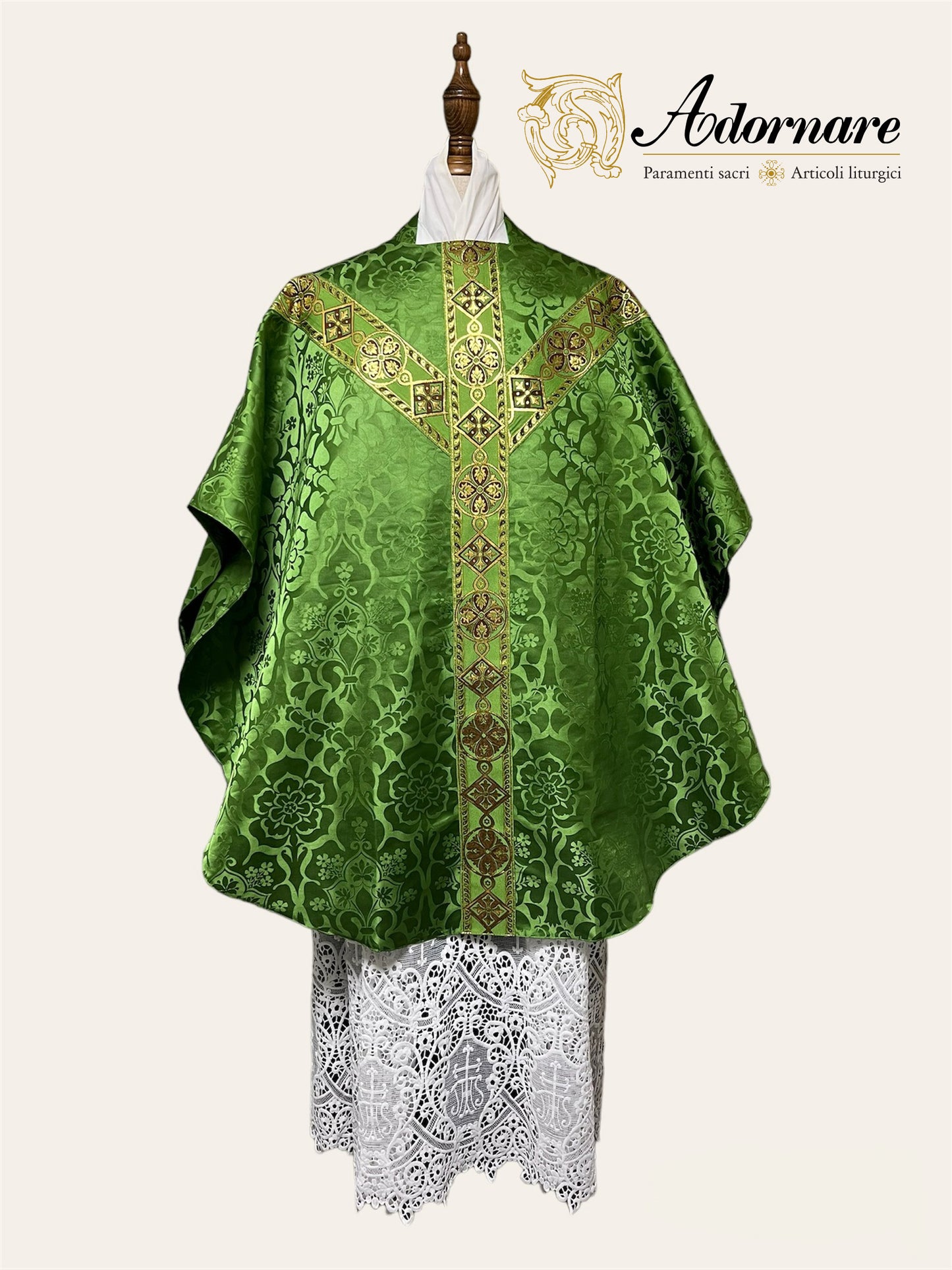 Semi-gothic chasuble with woven Y-orphrey and IHS appliqué - Low Mass Set / Casule semi-gotica Damasco