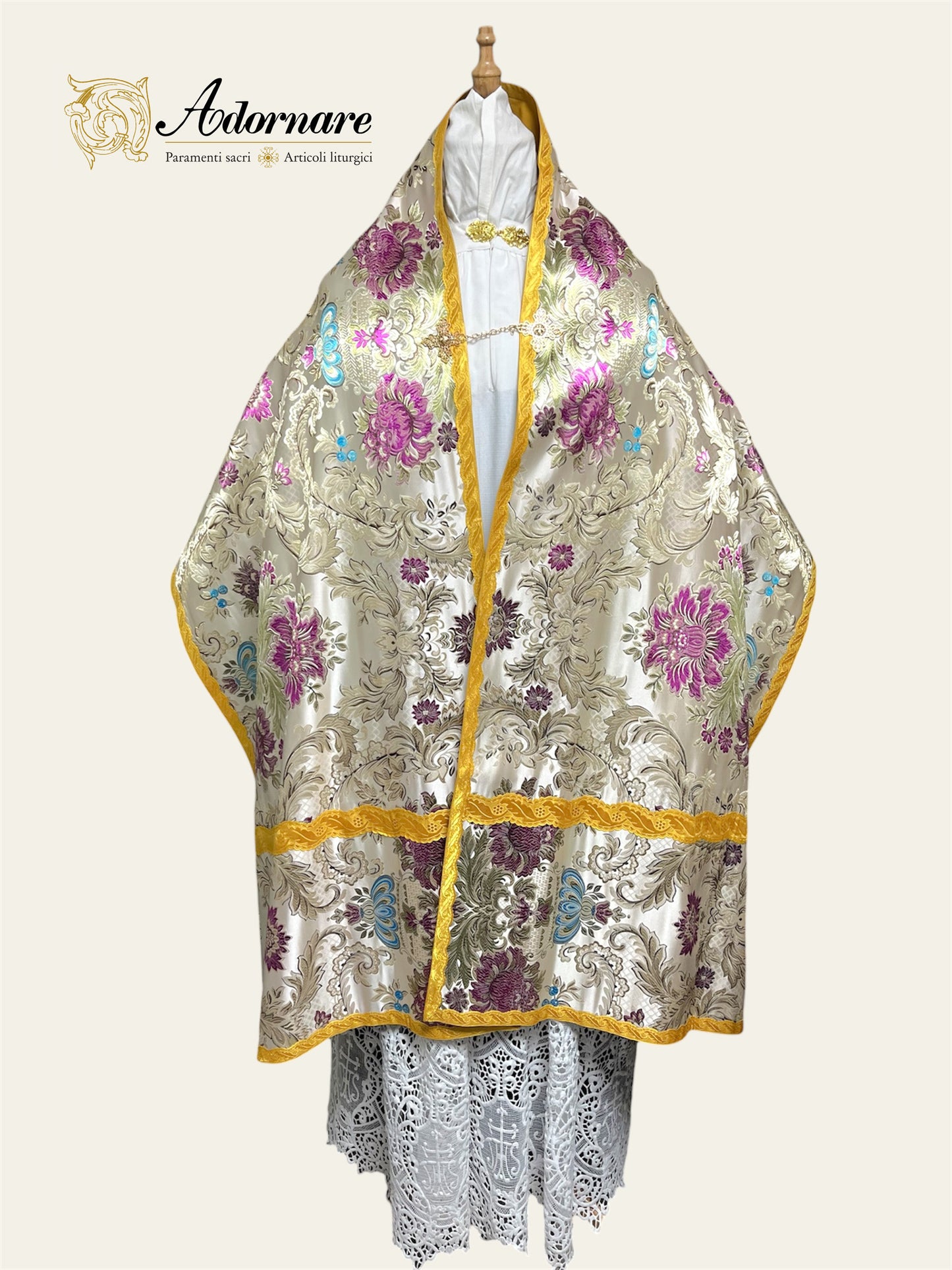 Roman-style Humeral veil in floral brocade / Velo Omerale Romano in Broccato
