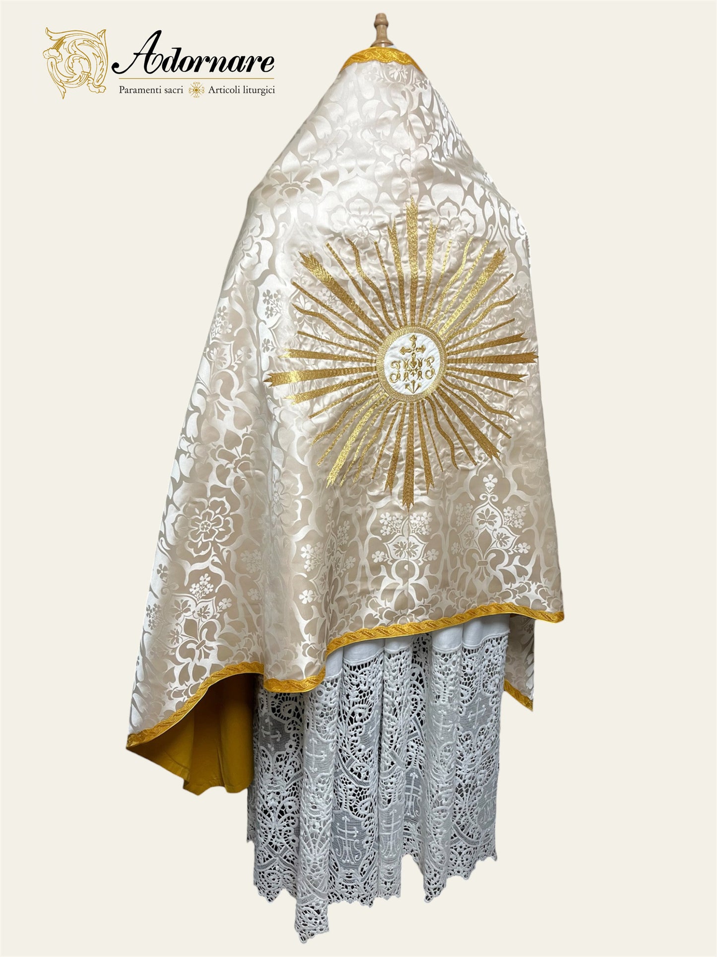 90 cm Traditional Roman Damask Humeral veil with sunburst IHS embroidery / Velo Omerale Damasco ricamato con simbolo IHS