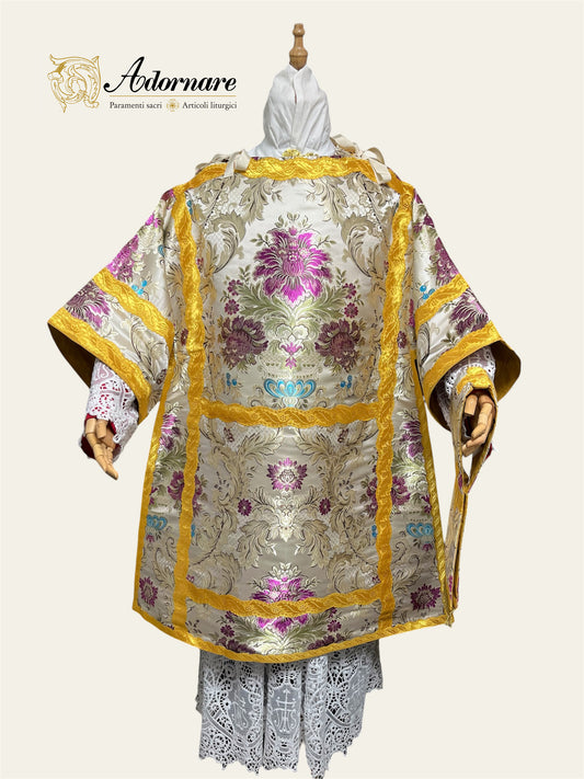 Brocade Italian-cut Roman Dalmatic / Dalmatica romana in broccato