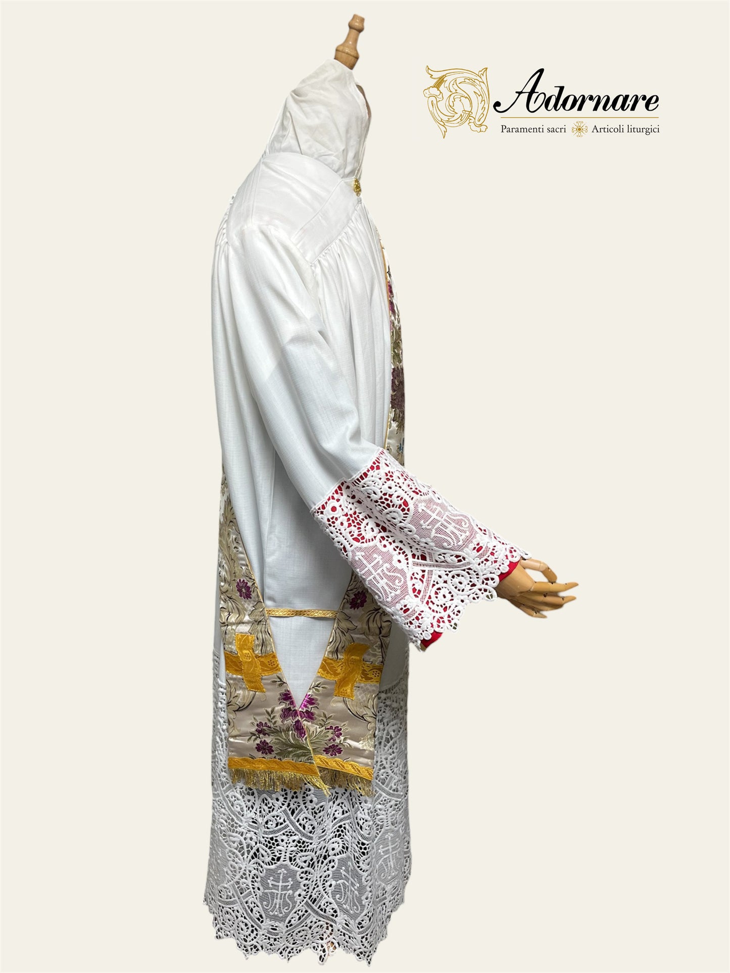 Brocade Italian-cut Roman Dalmatic / Dalmatica romana in broccato