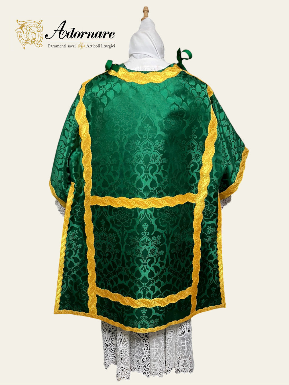 Damask Italian-cut Roman Dalmatic / Dalmatica romana in damasco