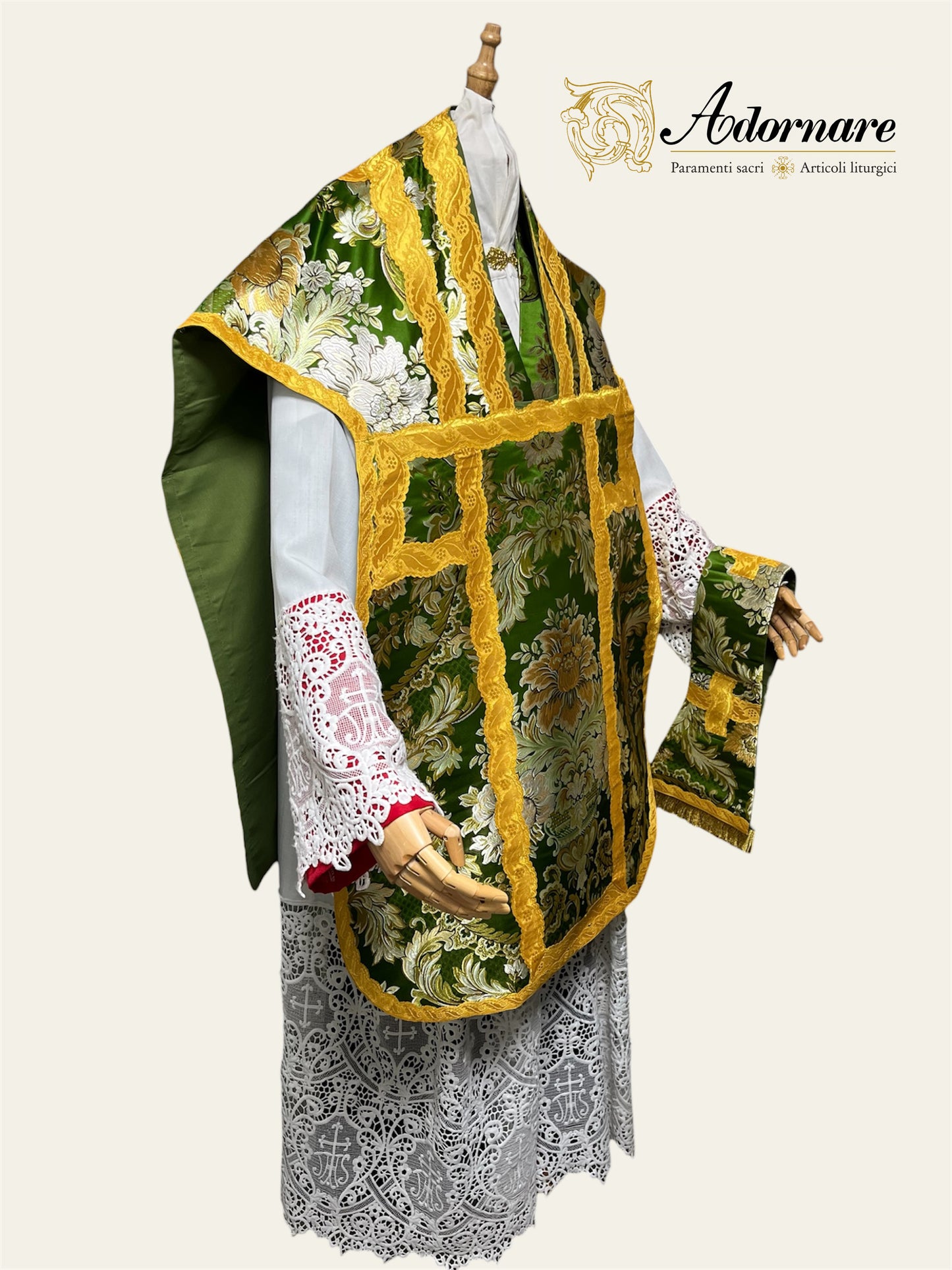 Italian Floral Brocade Roman Chasuble - Low Mass Set / Pianeta Romana Broccato